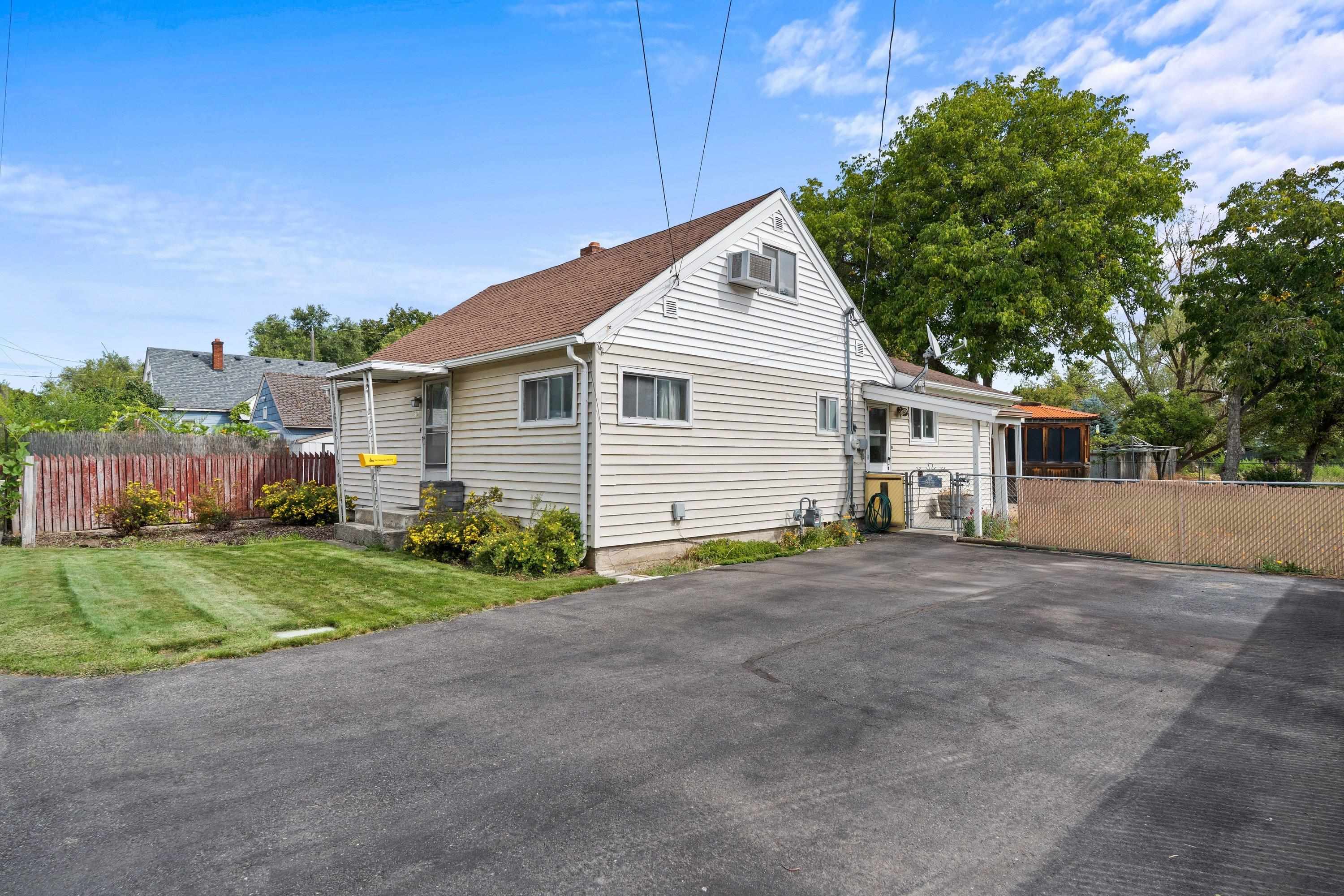 310 N Vista Rd - Photo 2