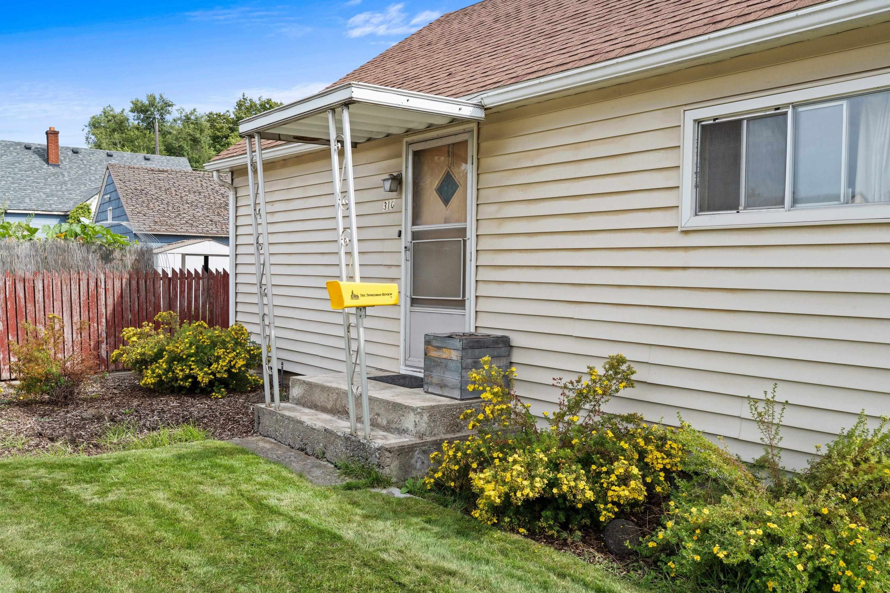 310 N Vista Rd - Photo 3