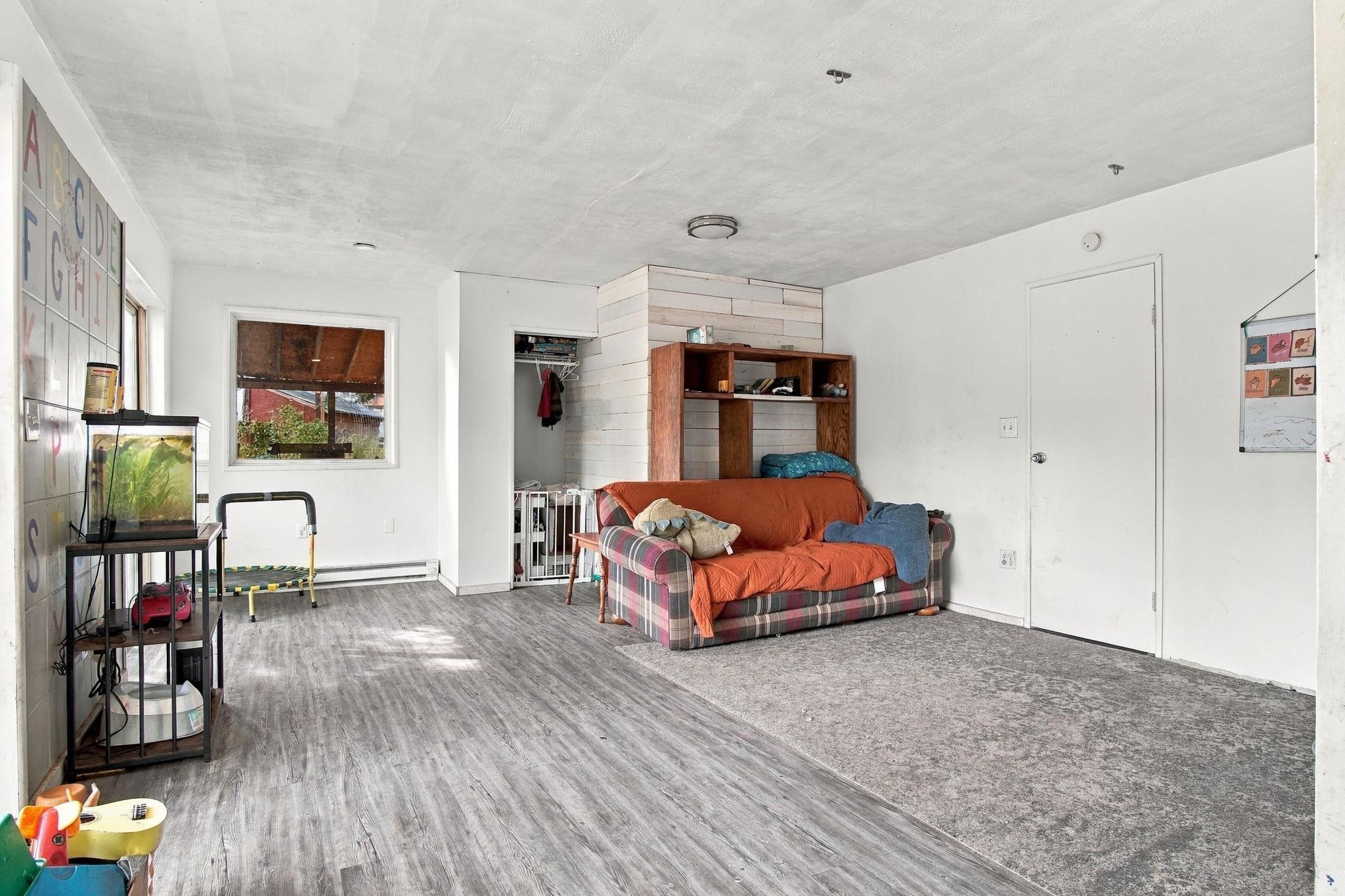 34322 N Milan Rd - Photo 7
