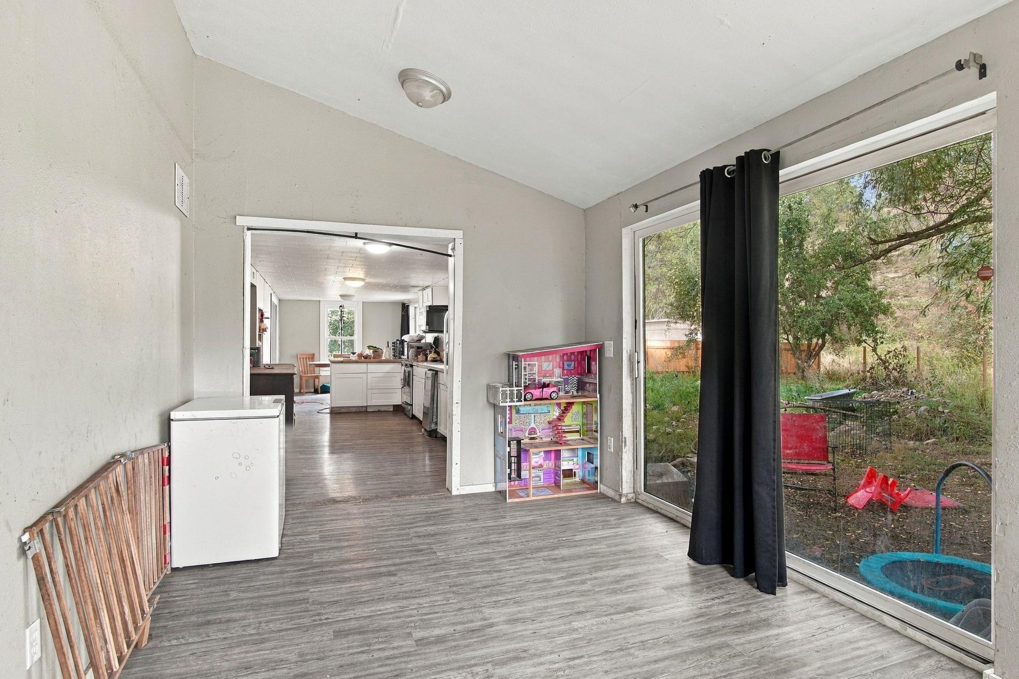 34322 N Milan Rd - Photo 6