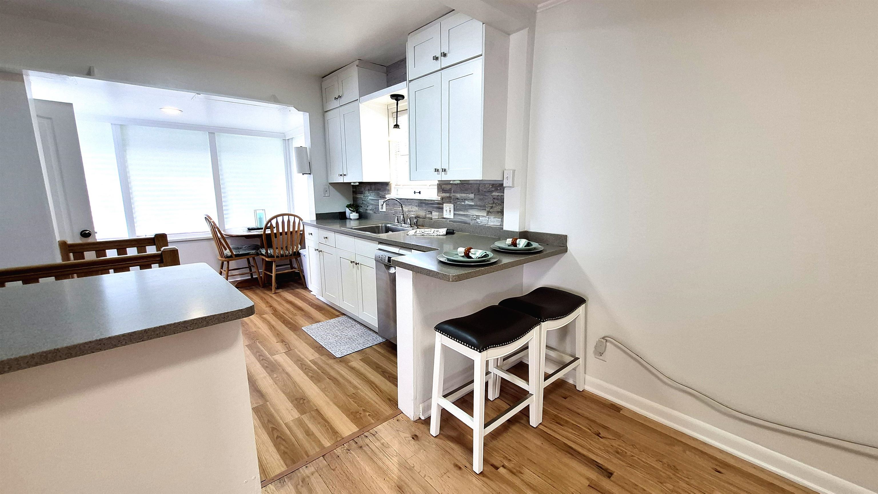 3011 W Walton Ln - Photo 8