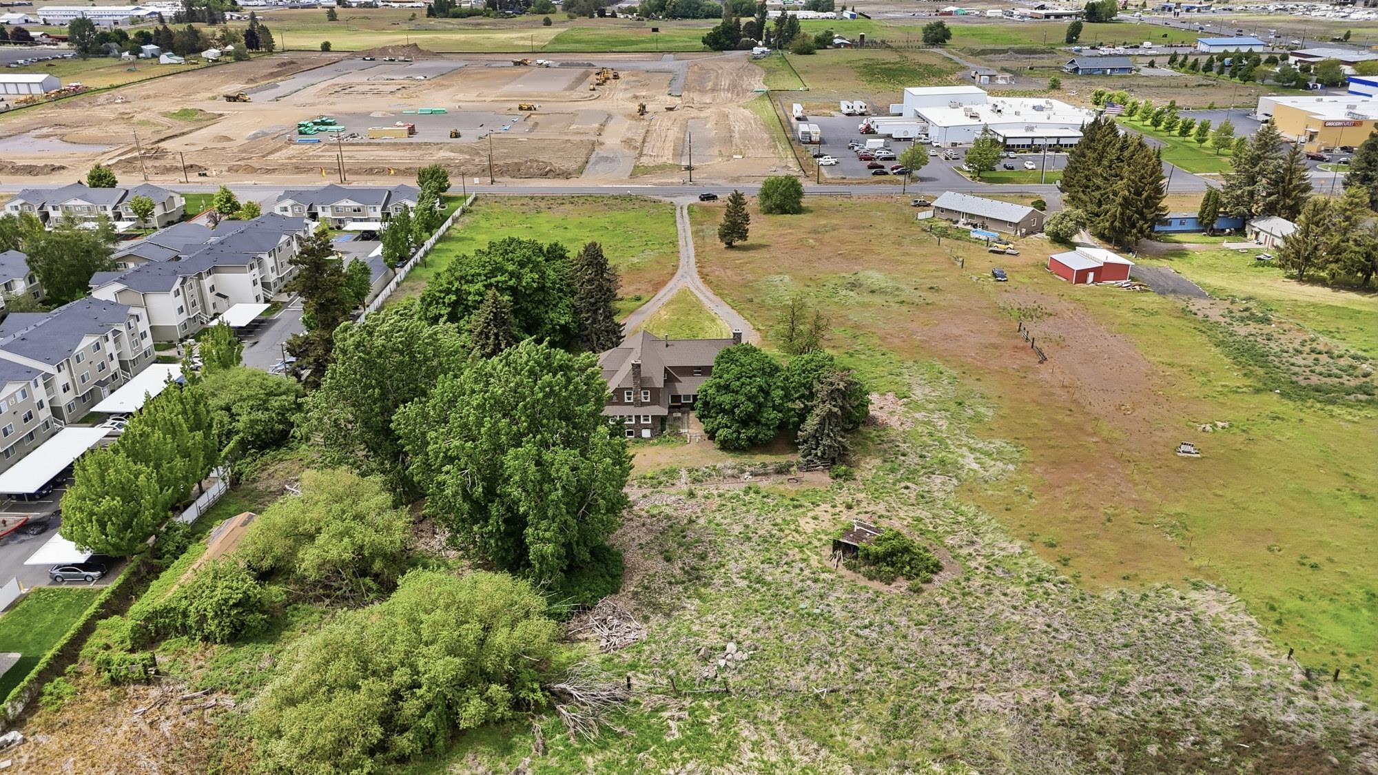 1625 S Hayford Rd - Photo 40