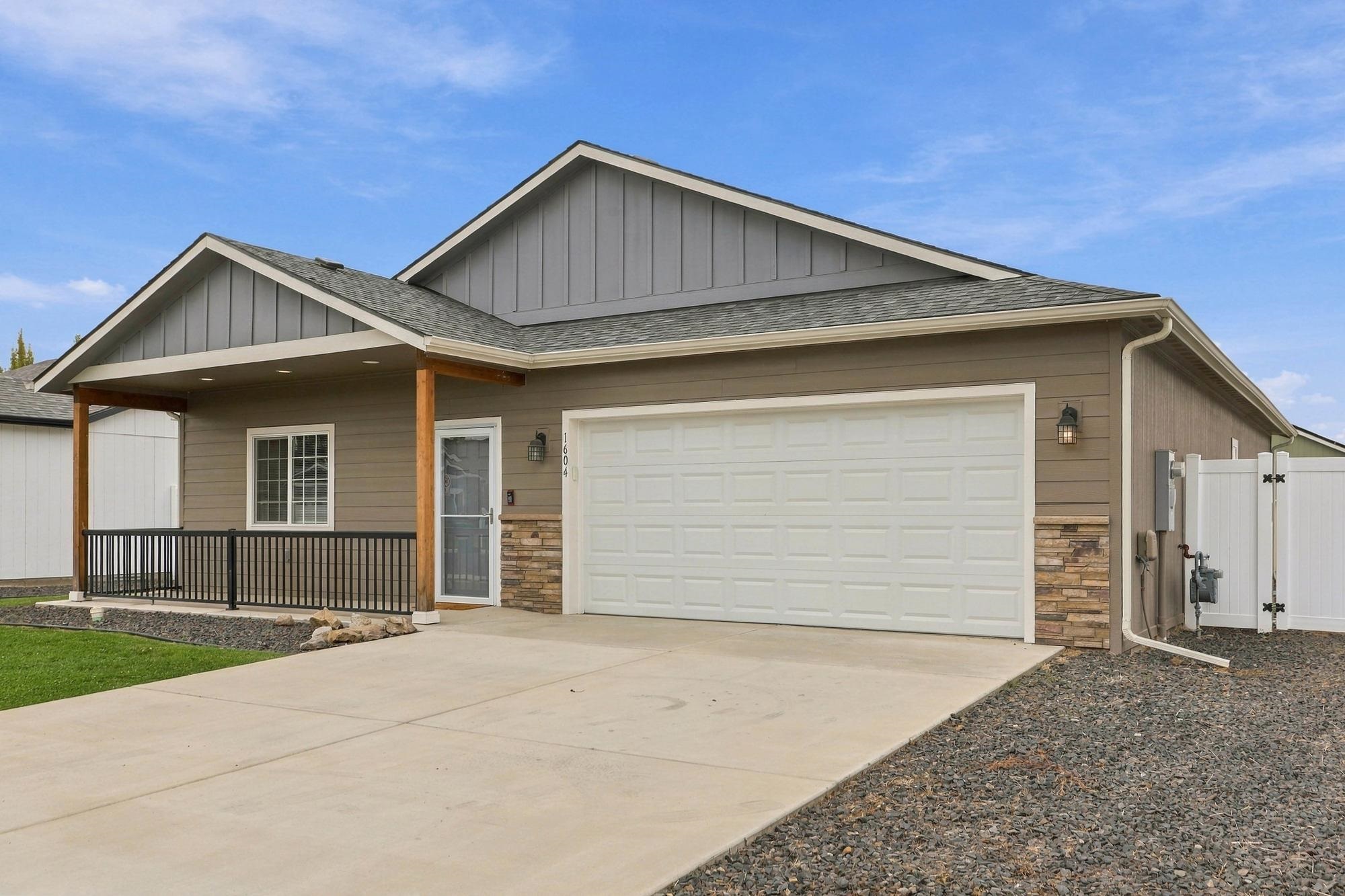 1604 E Marilyn Cir - Photo 3