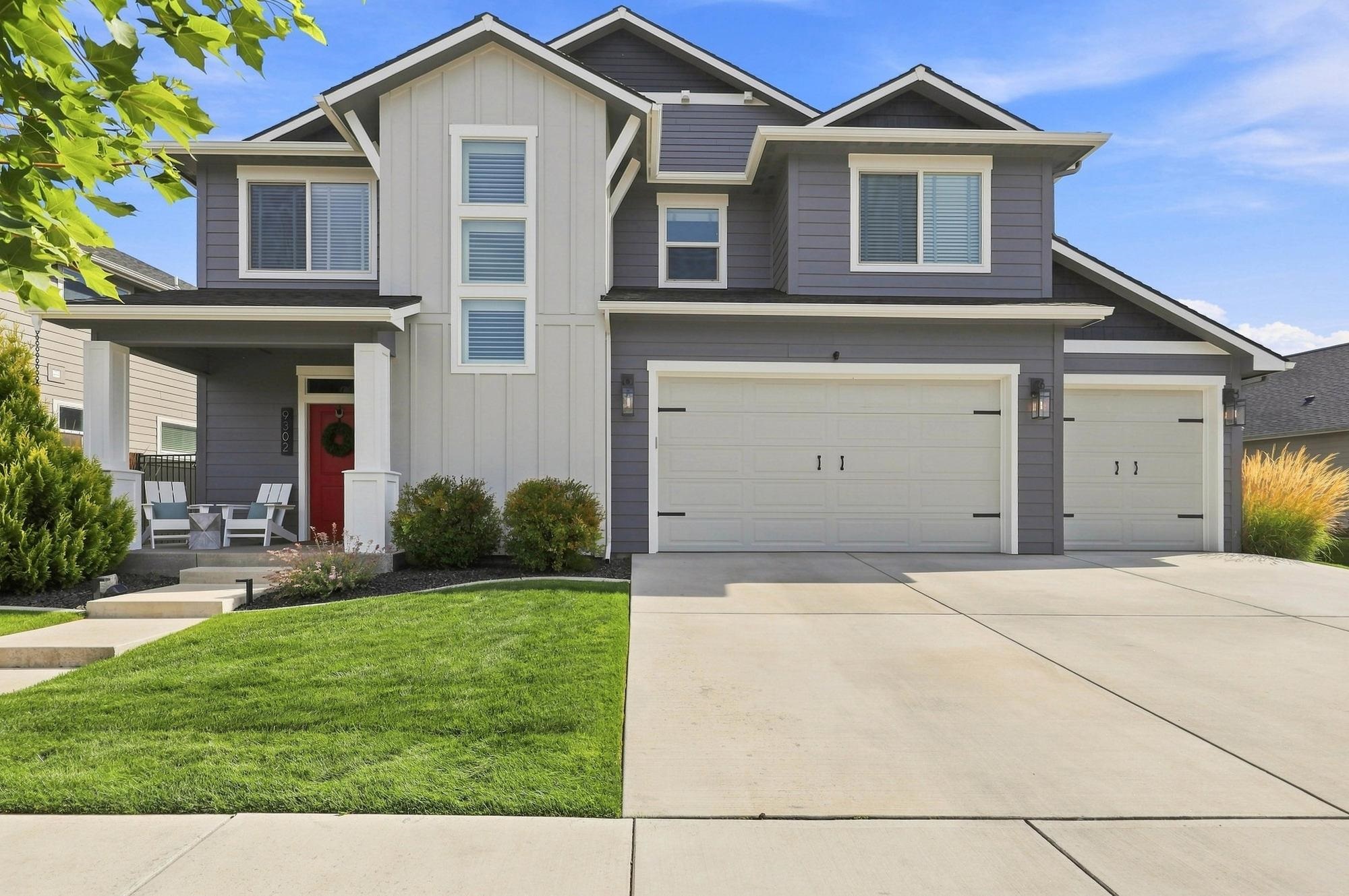 9302 N Linden Ln - Photo 1