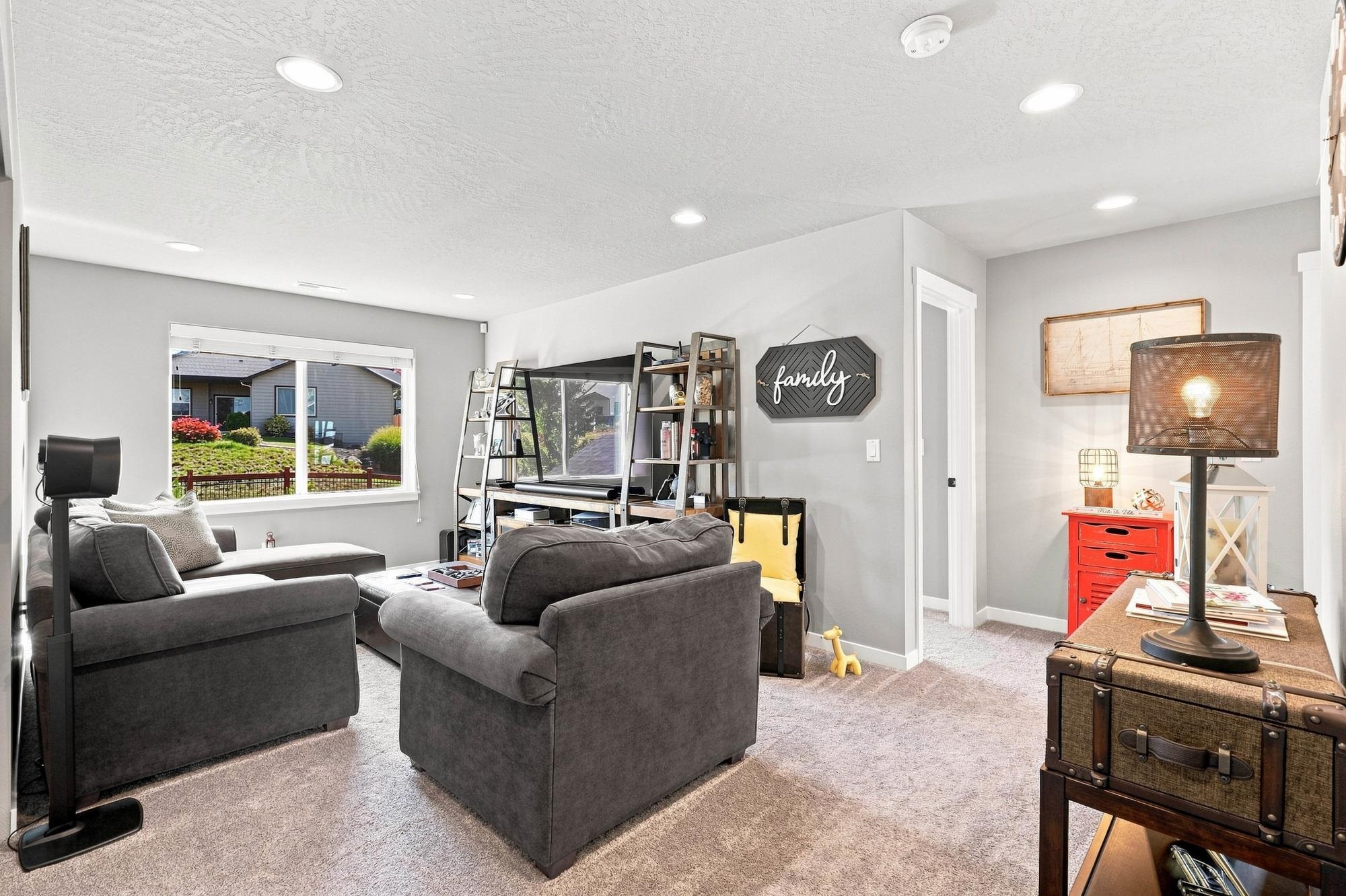 9302 N Linden Ln - Photo 15