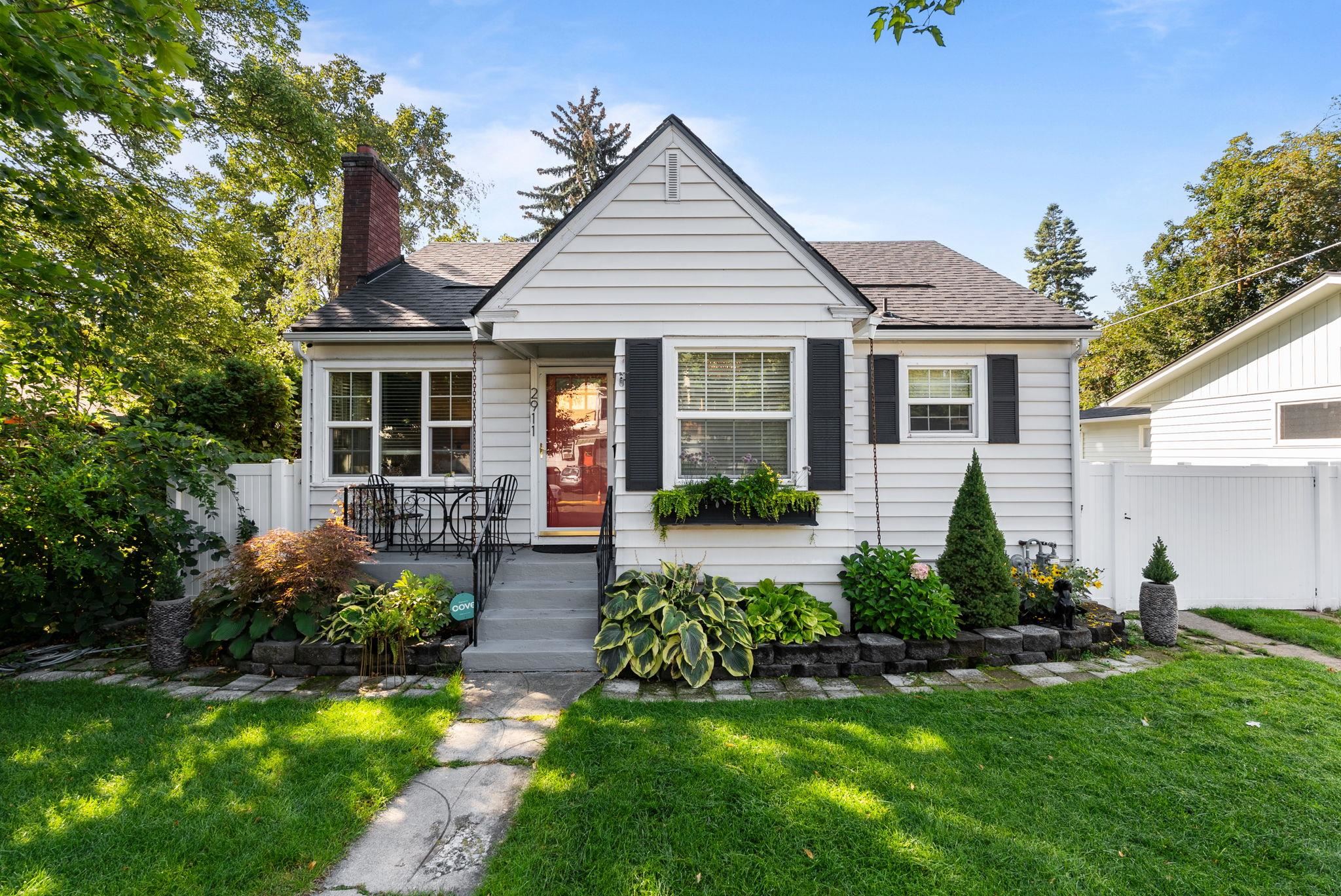 2911 W Dalton Ave - Photo 1