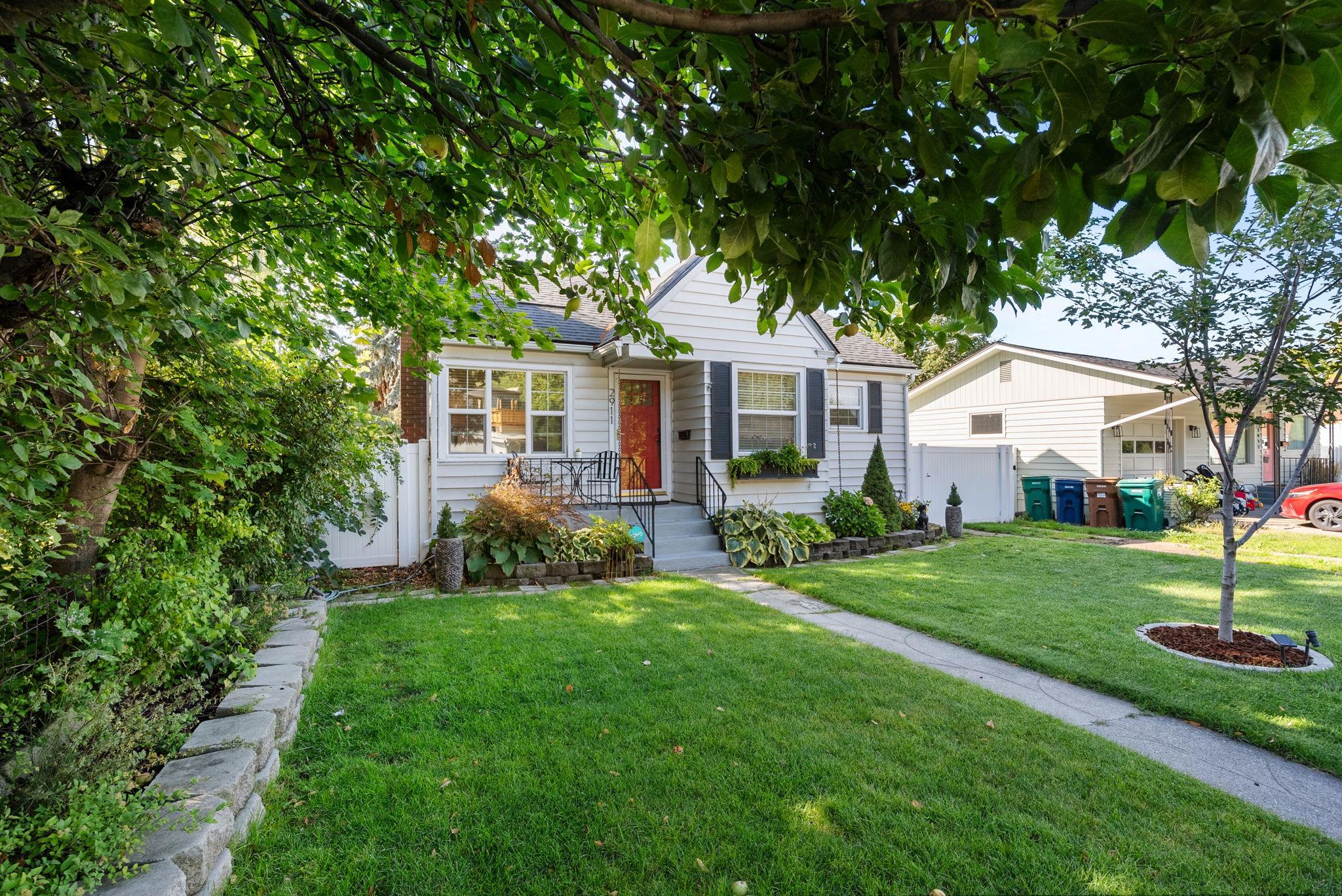 2911 W Dalton Ave - Photo 2