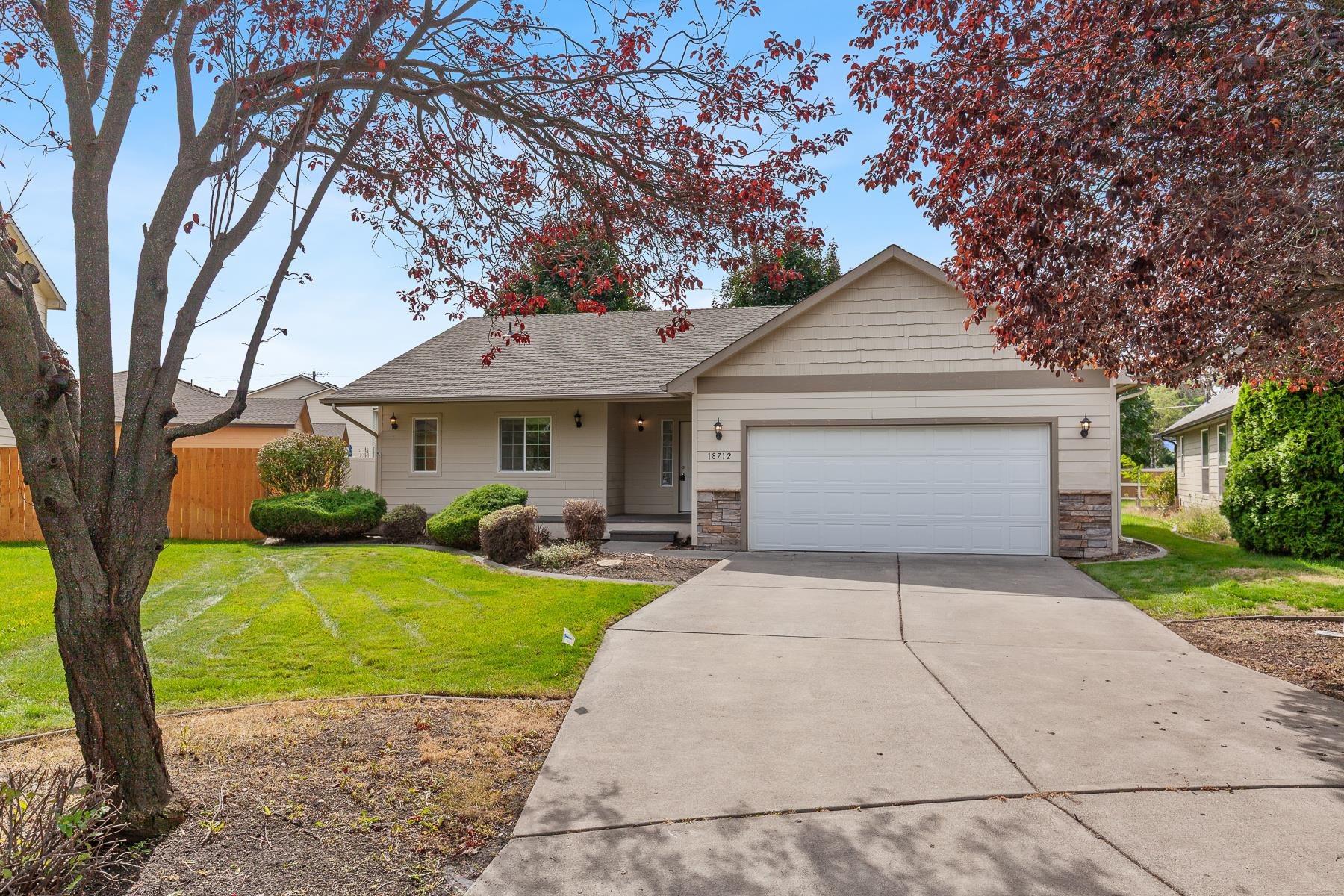 18712 E Augusta Ct - Photo 1