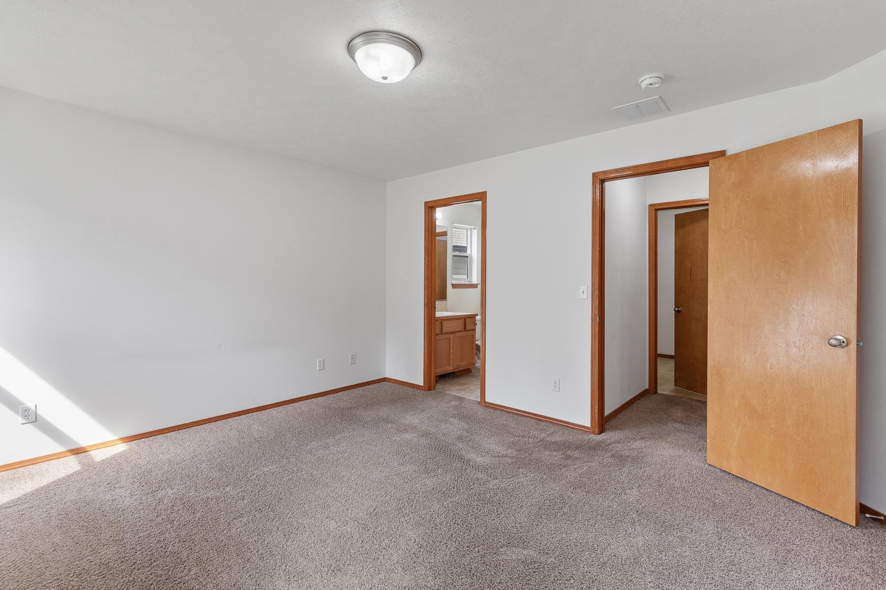 18712 E Augusta Ct - Photo 13