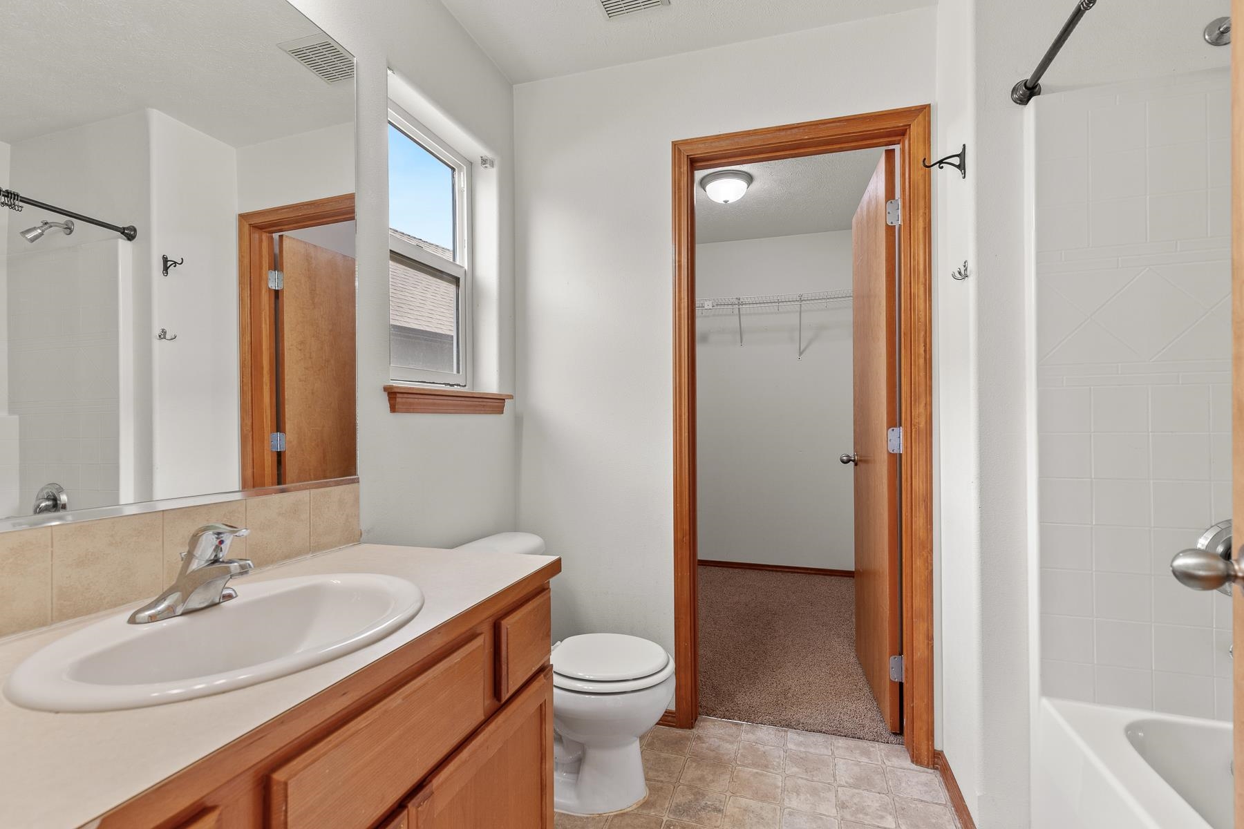 18712 E Augusta Ct - Photo 21