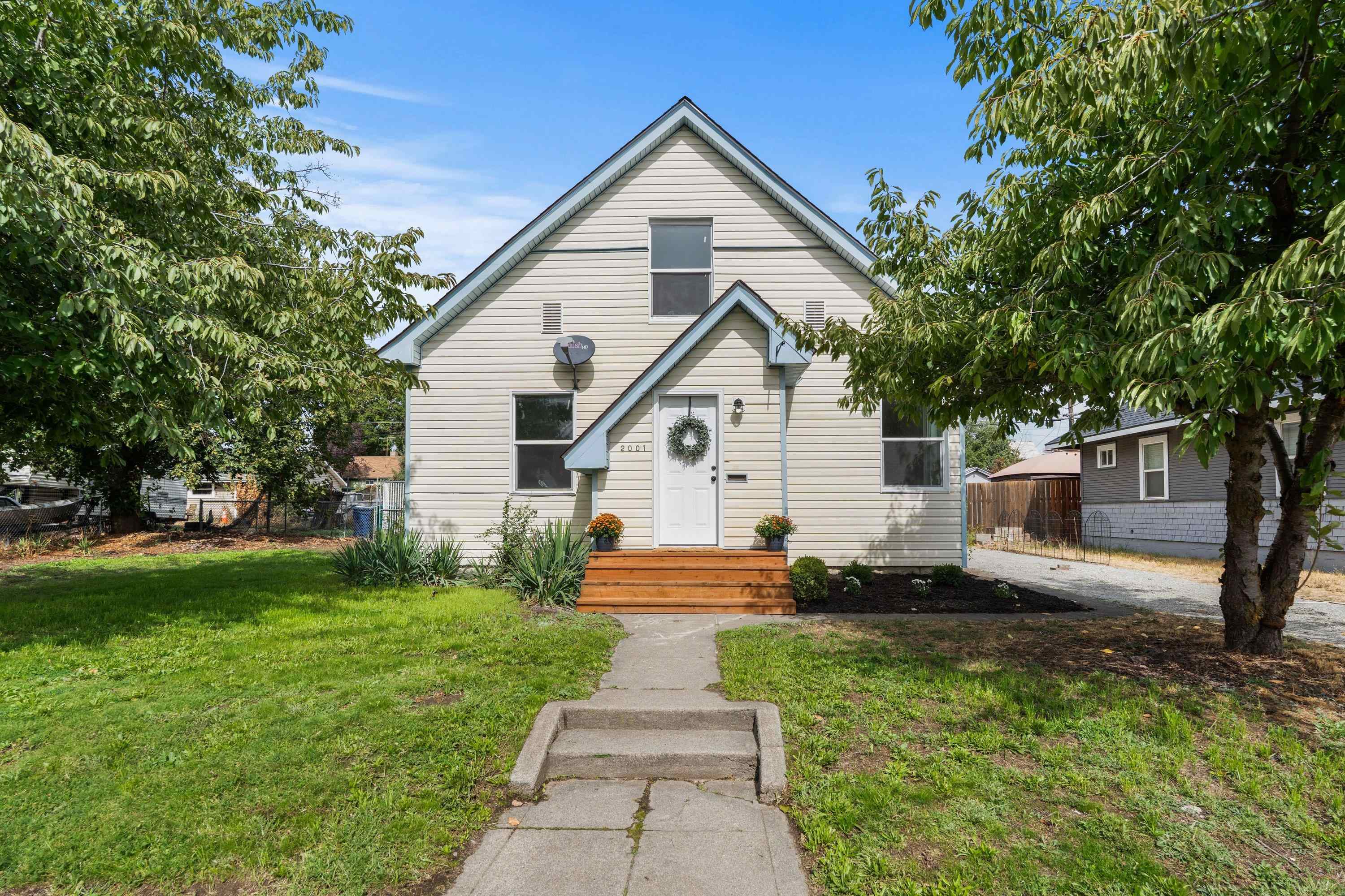 2001 E Dalton Ave - Photo 1