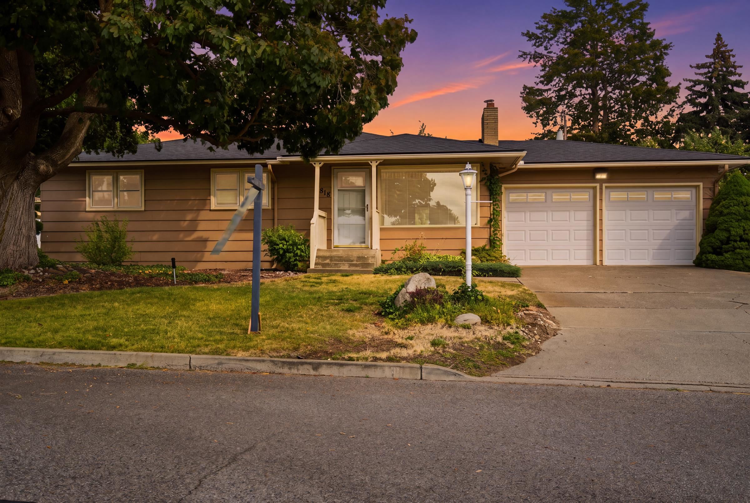 916 N WOODWARD Rd - Photo 2