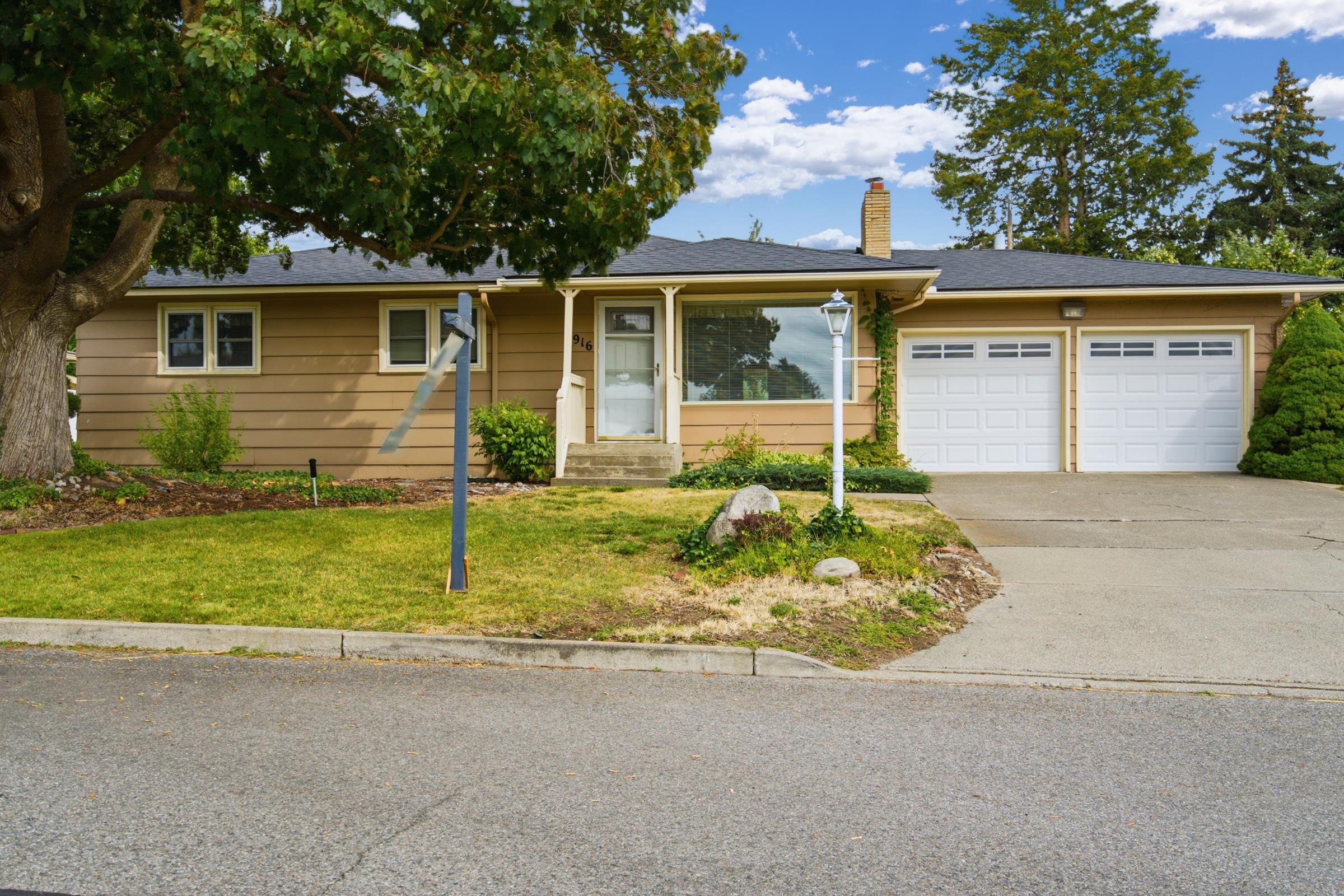 916 N WOODWARD Rd - Photo 1