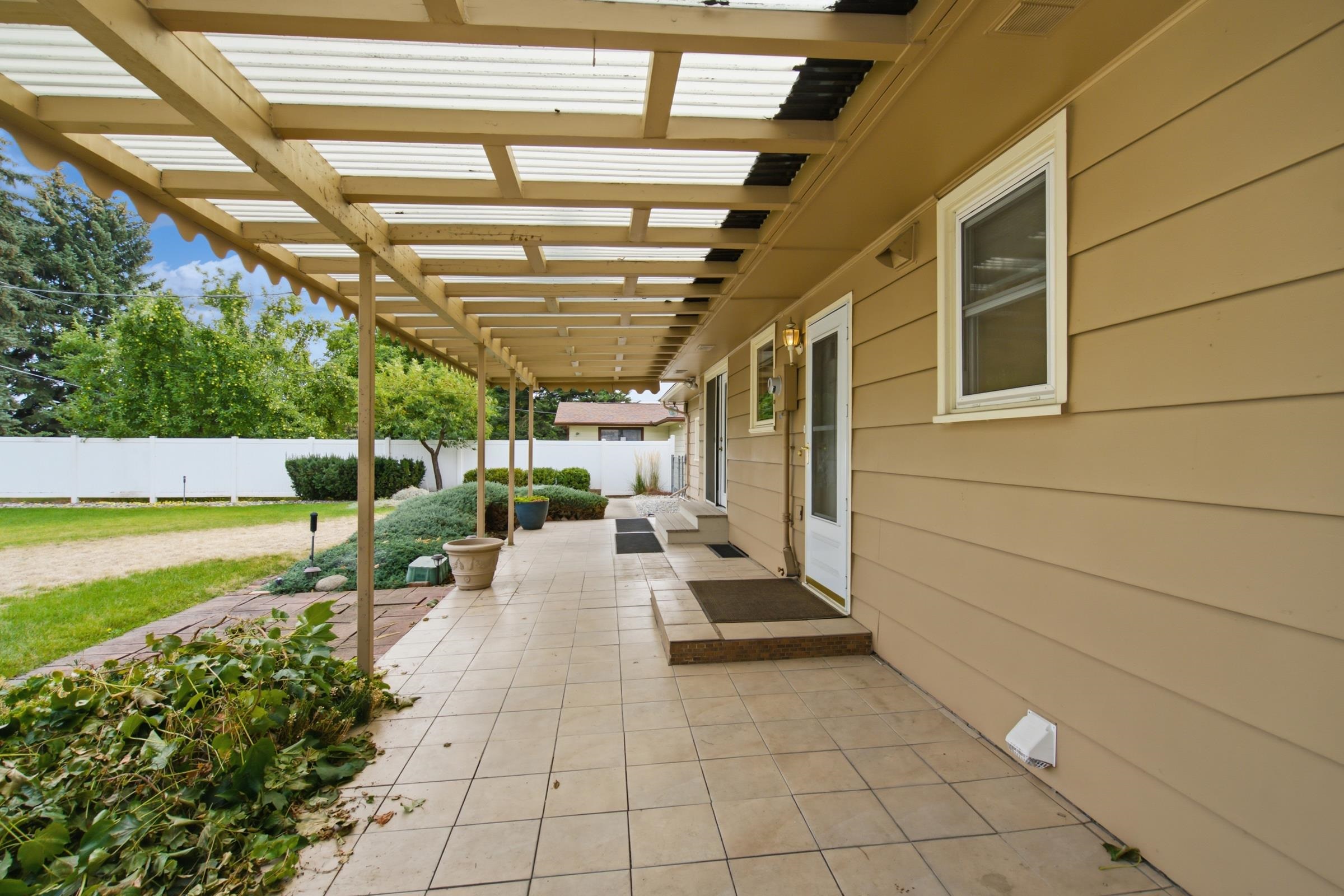 916 N WOODWARD Rd - Photo 28