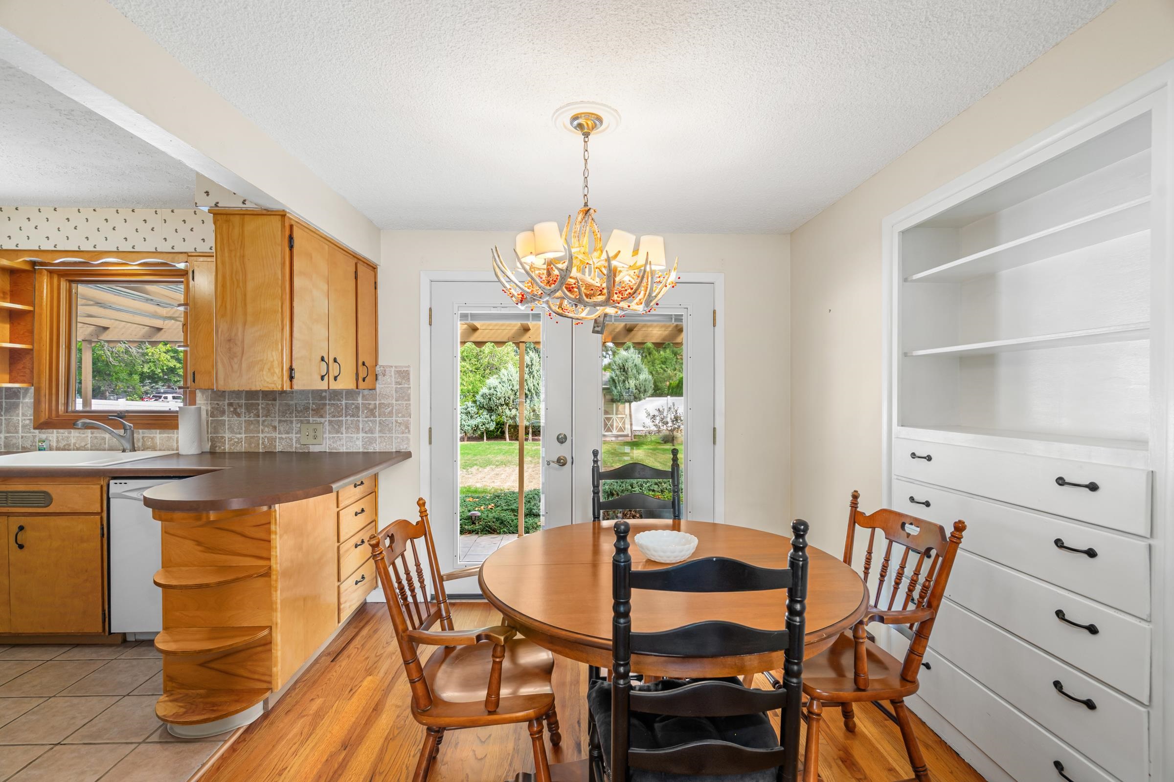 916 N WOODWARD Rd - Photo 6
