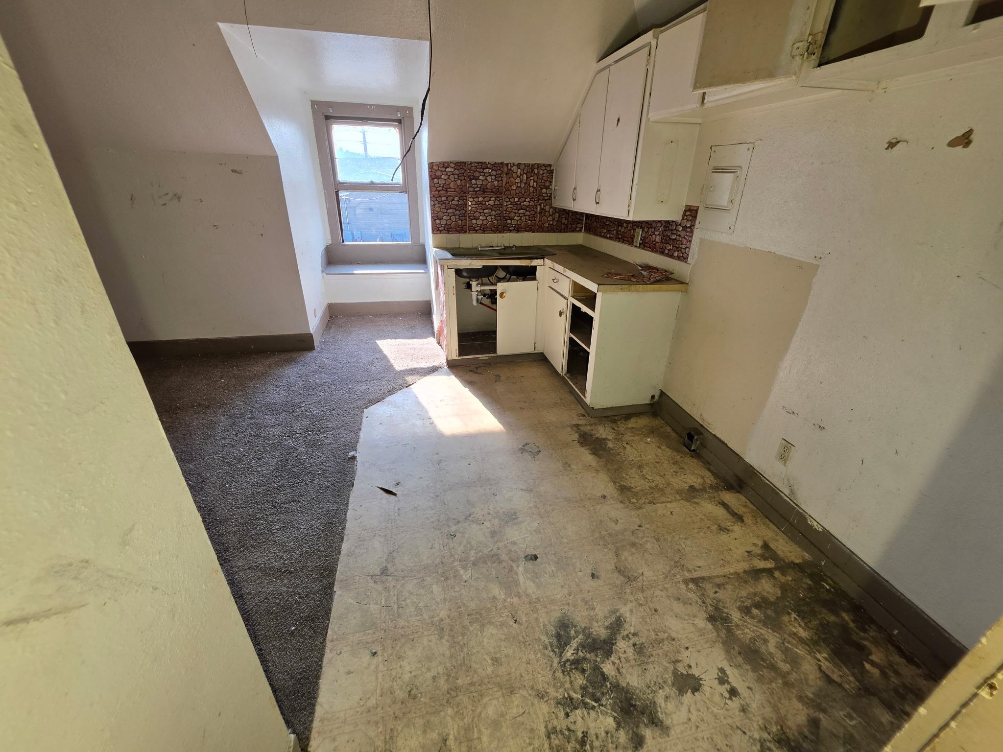 518 S Elm St - Photo 4