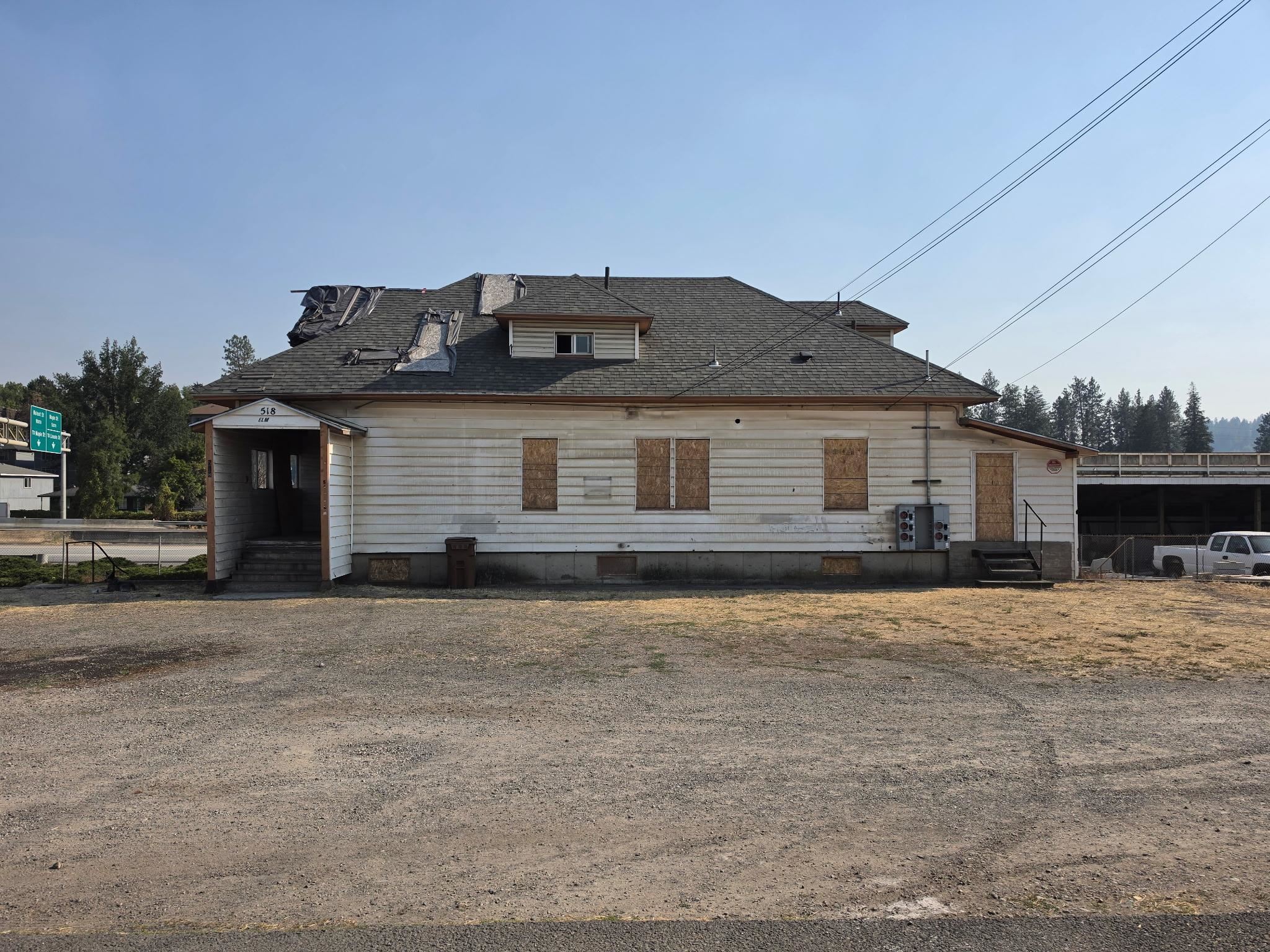 518 S Elm St - Photo 1