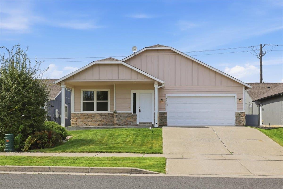 7815 N Ashley Cir - Photo 1