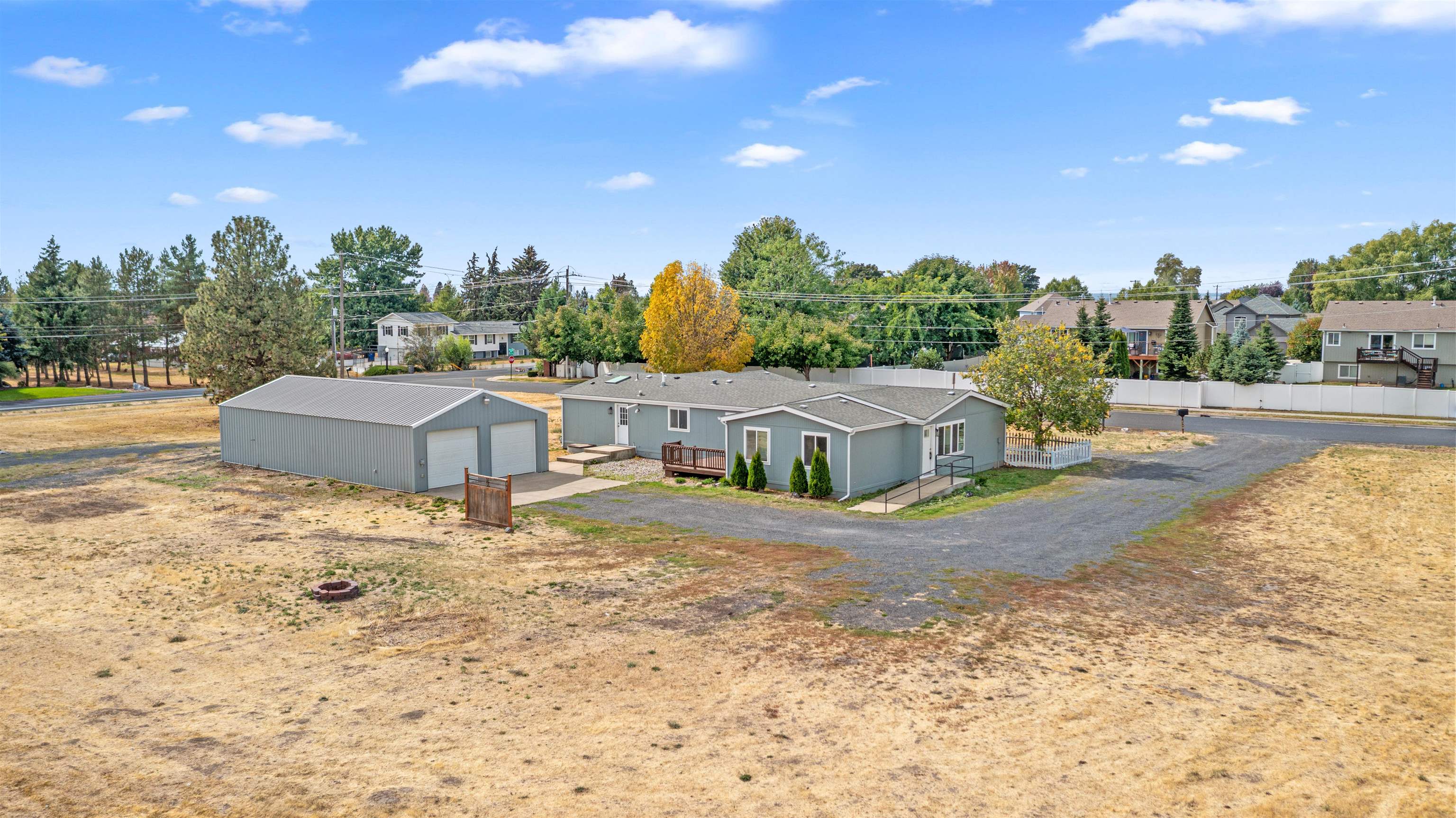 8710 N Dorset Rd - Photo 1