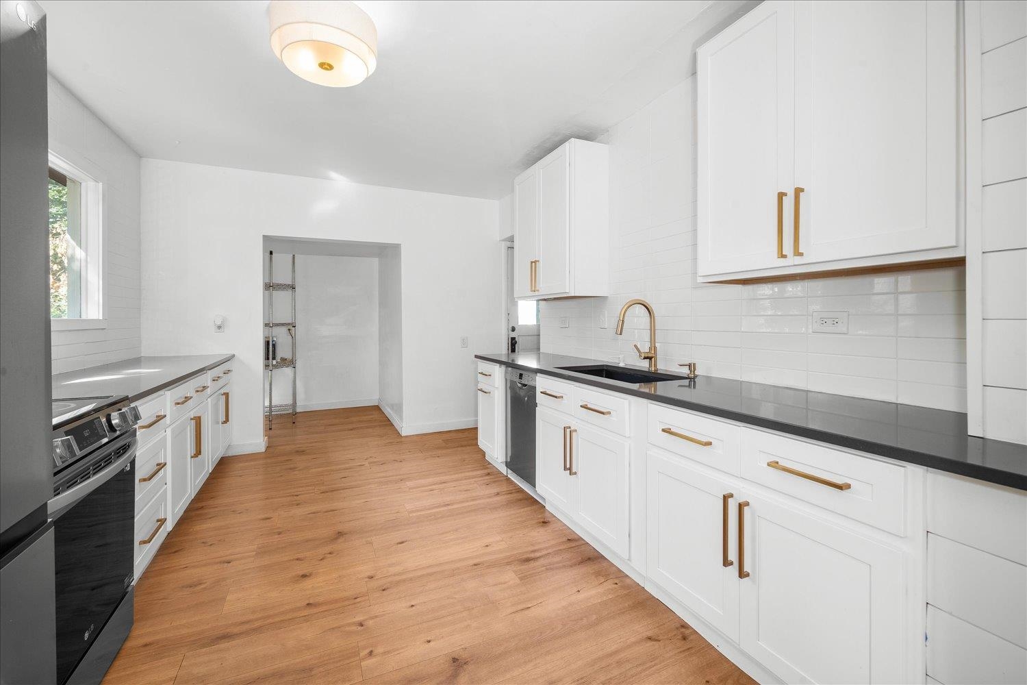 1223 E 13th Ave - Photo 8