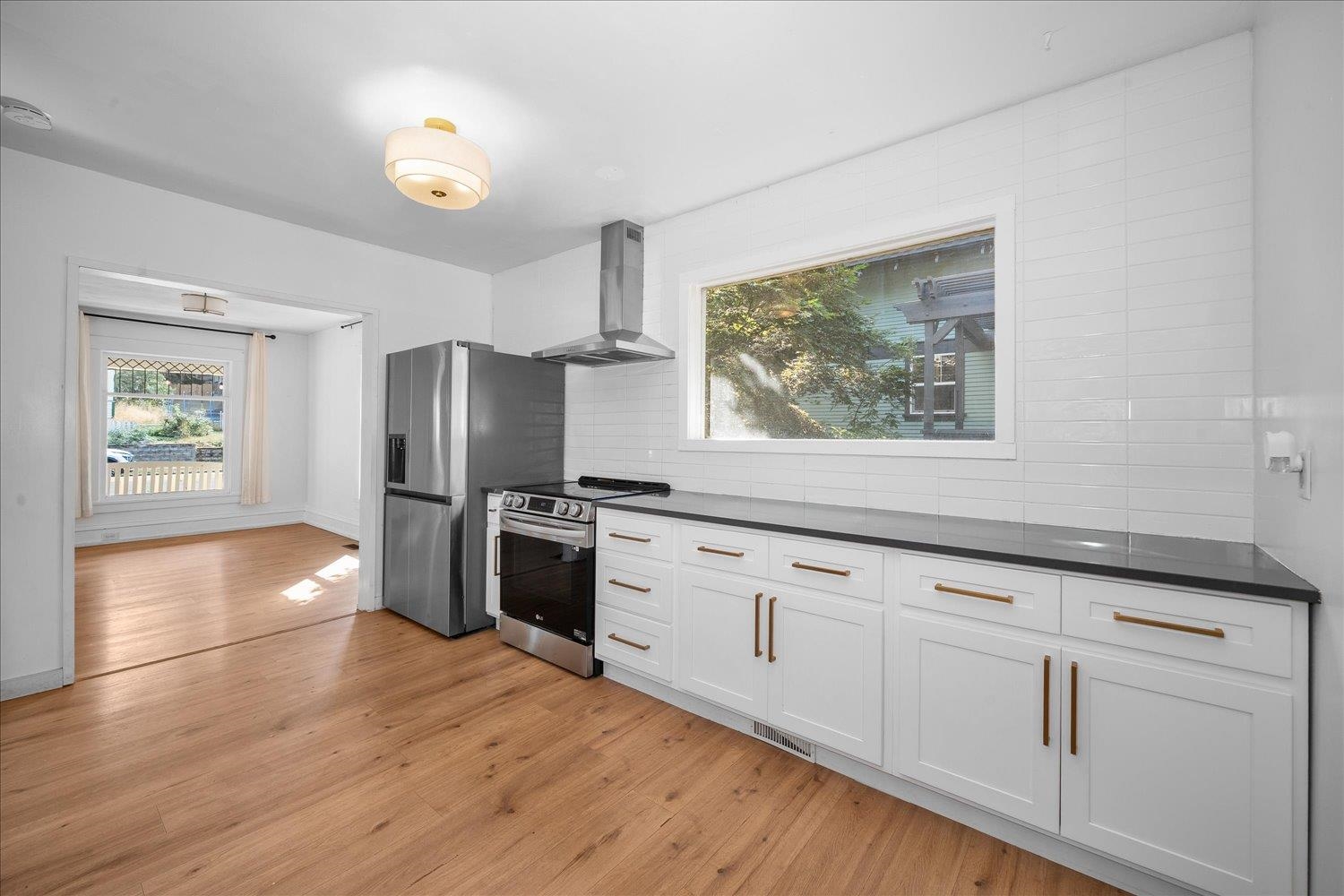 1223 E 13th Ave - Photo 10