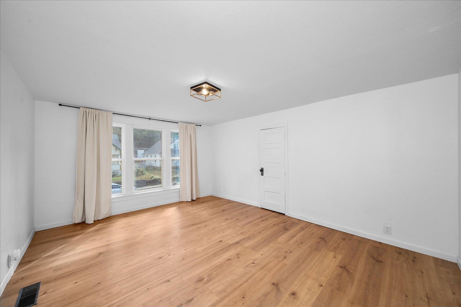 1223 E 13th Ave - Photo 17