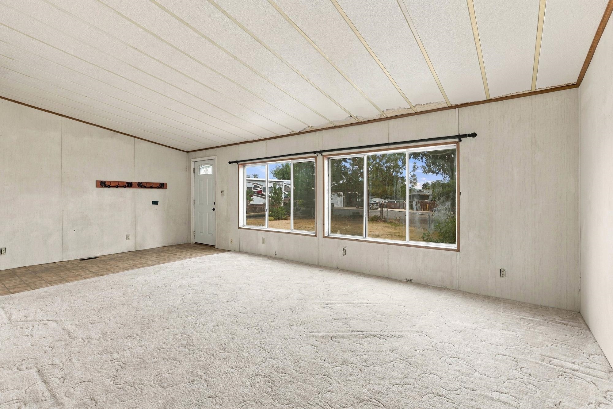 3412 E 2nd Ct - Photo 7
