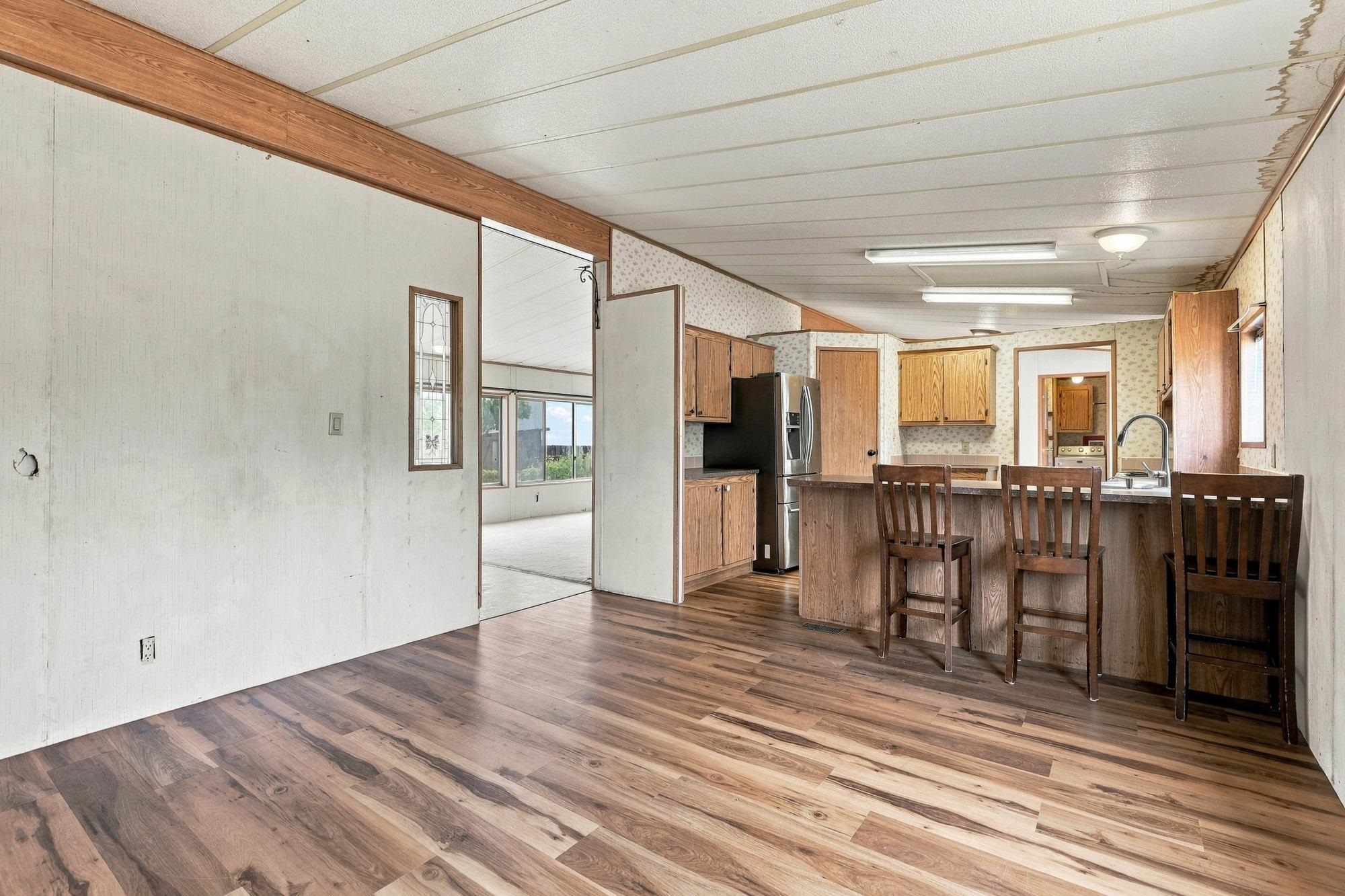 3412 E 2nd Ct - Photo 9