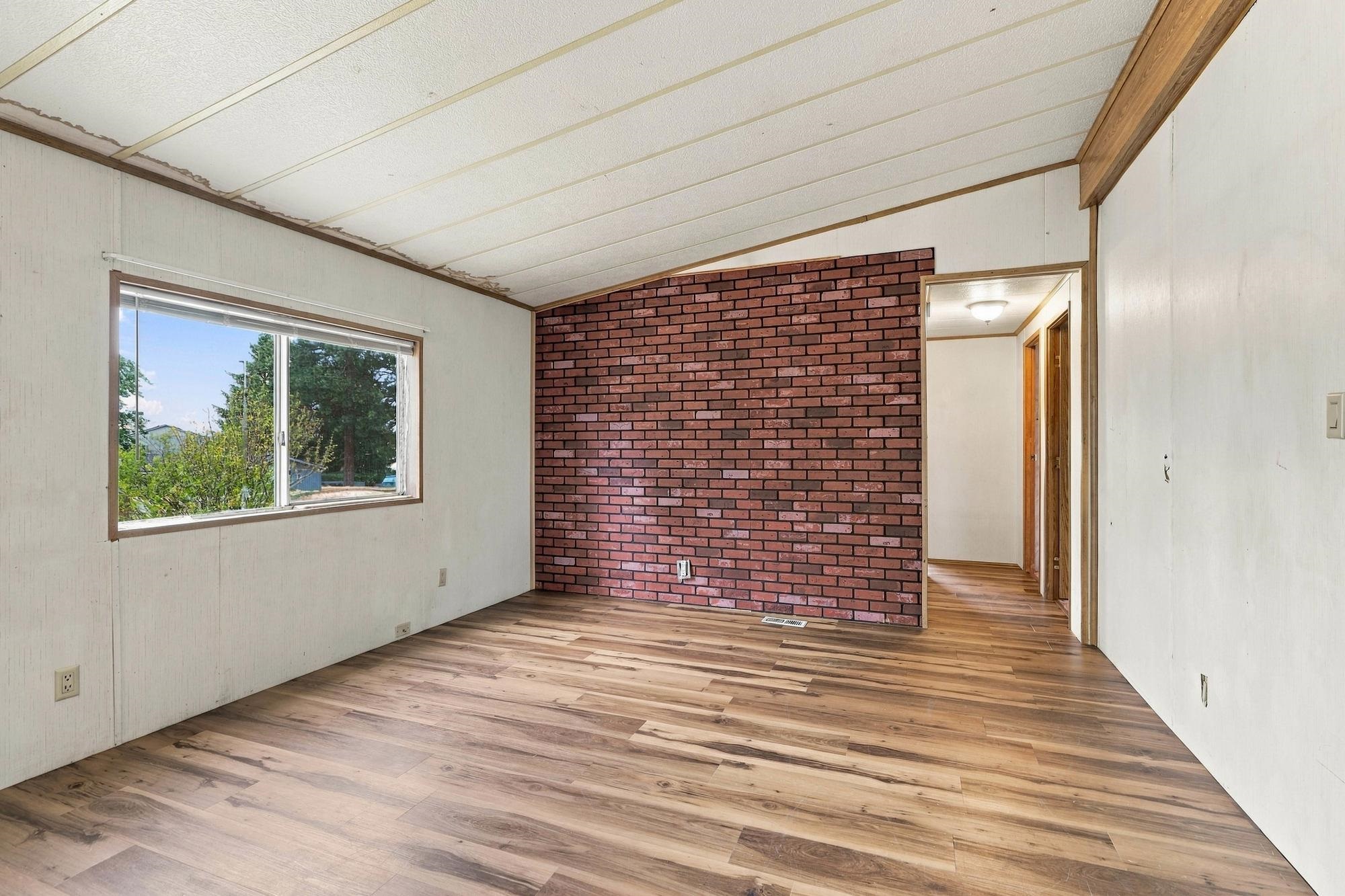 3412 E 2nd Ct - Photo 10