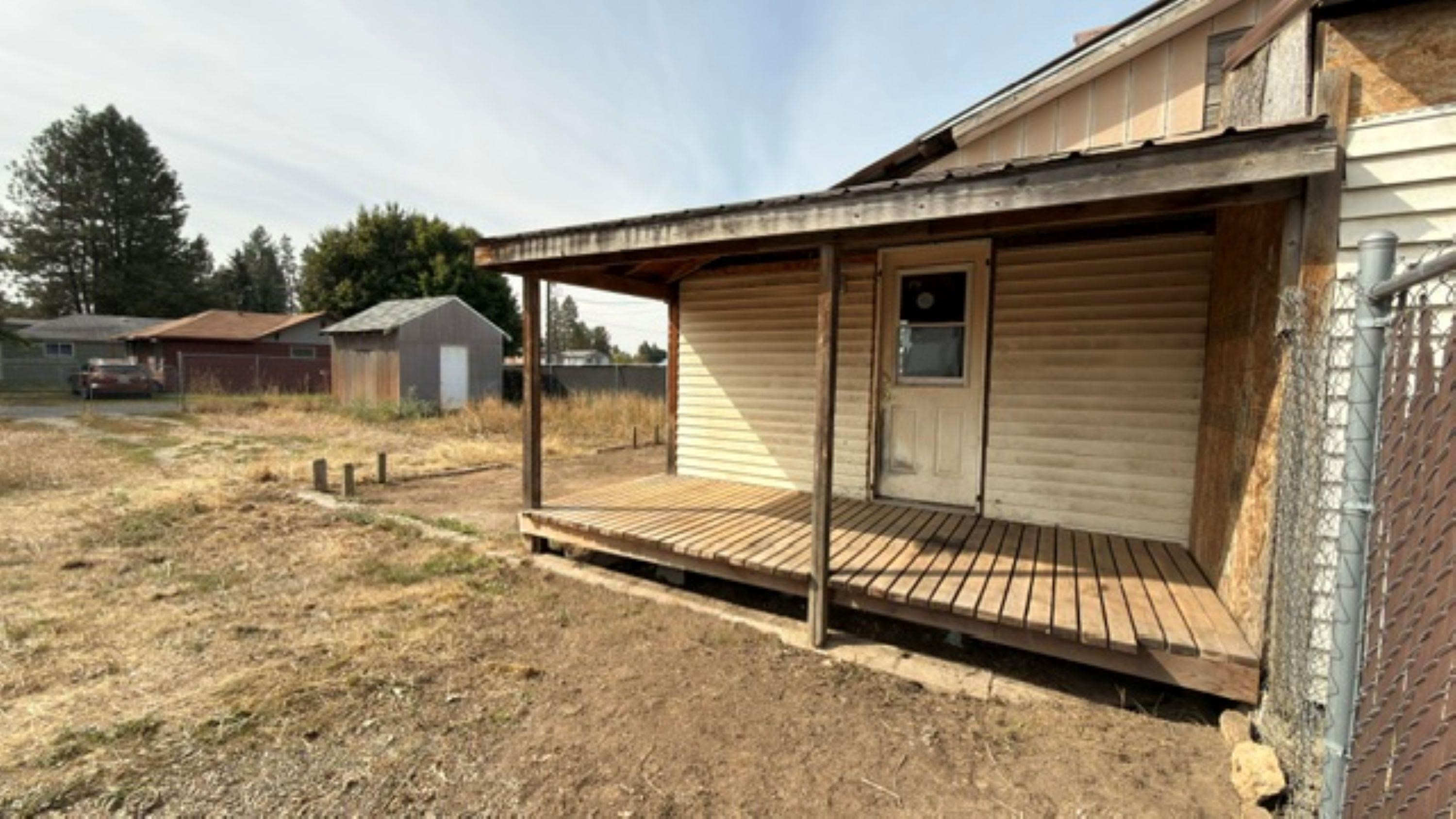 206 E Crawford St - Photo 4
