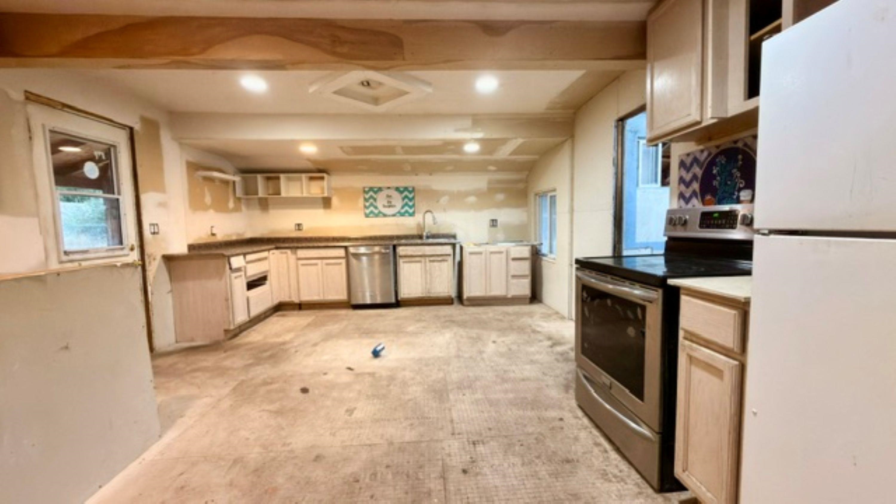 206 E Crawford St - Photo 8