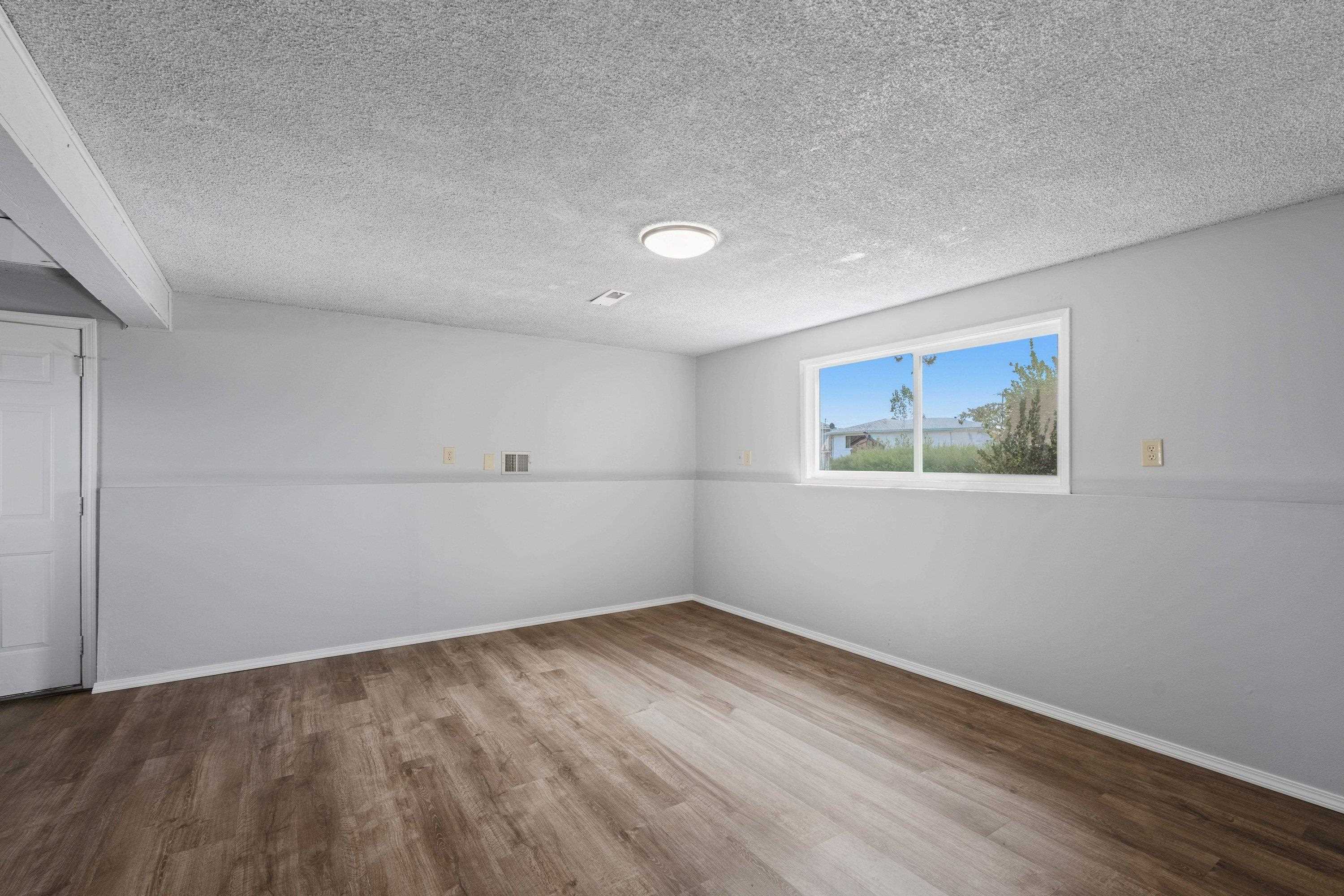 12505 E 31st Ave - Photo 22