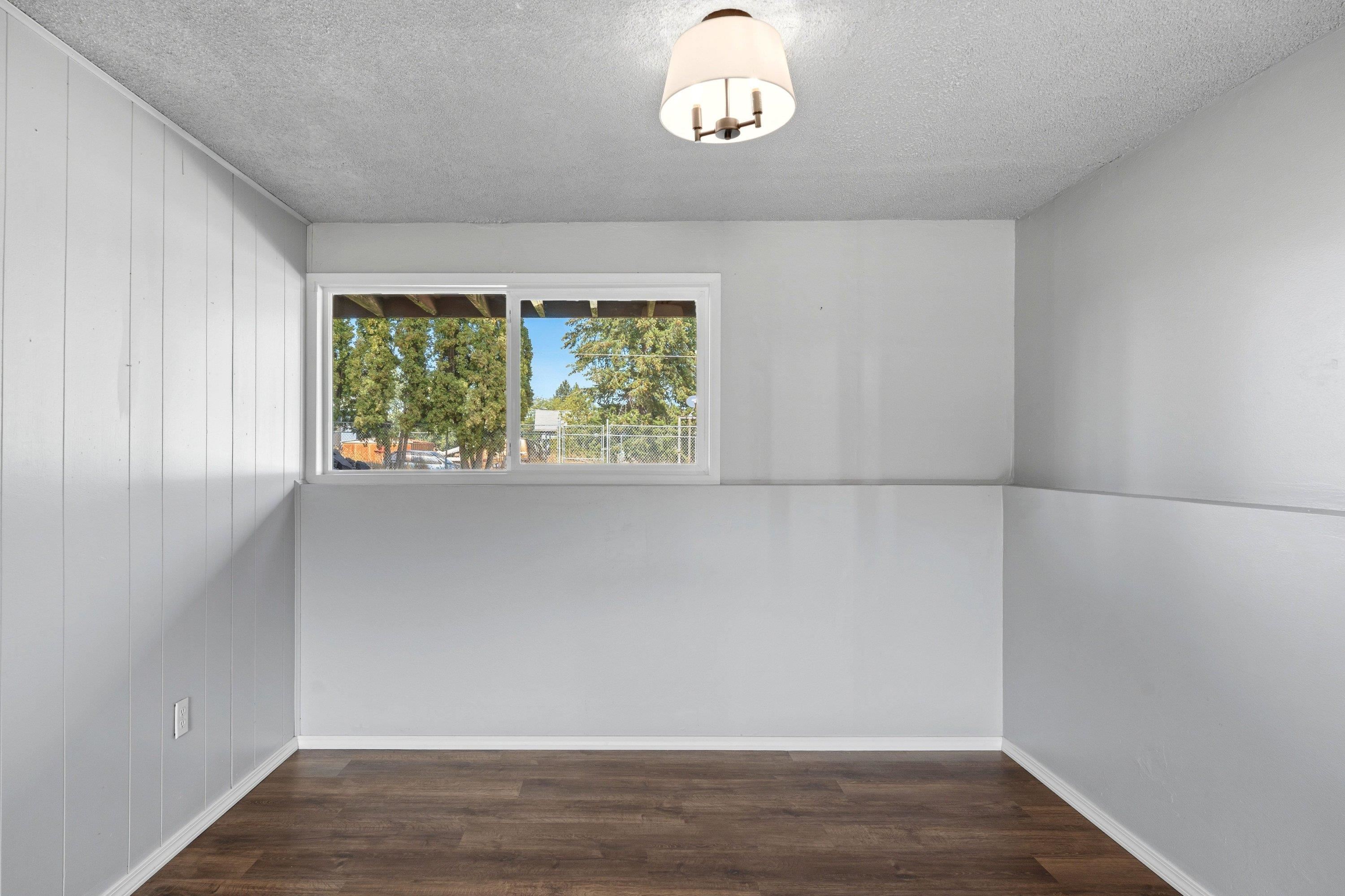 12505 E 31st Ave - Photo 25