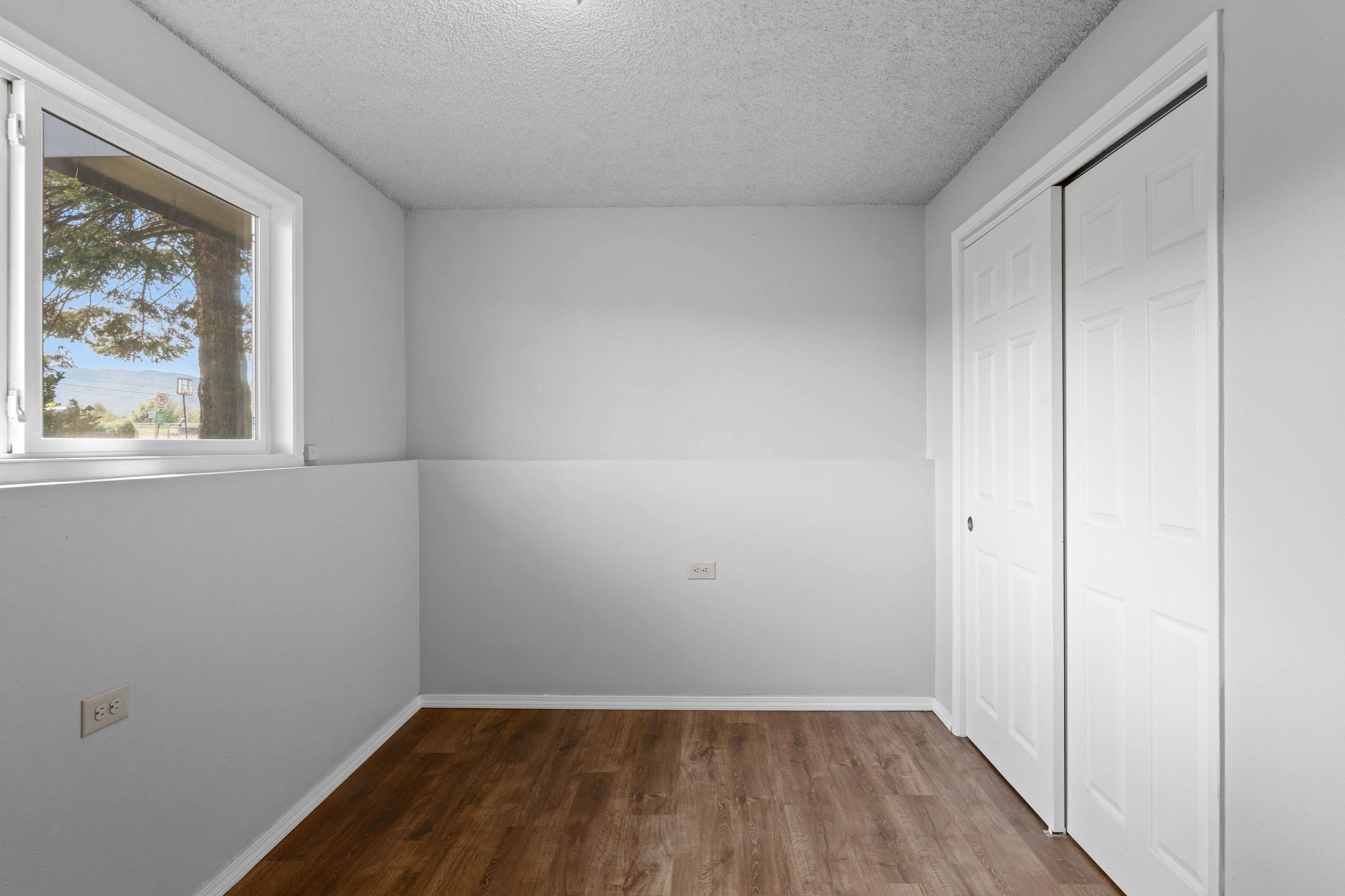 12505 E 31st Ave - Photo 31