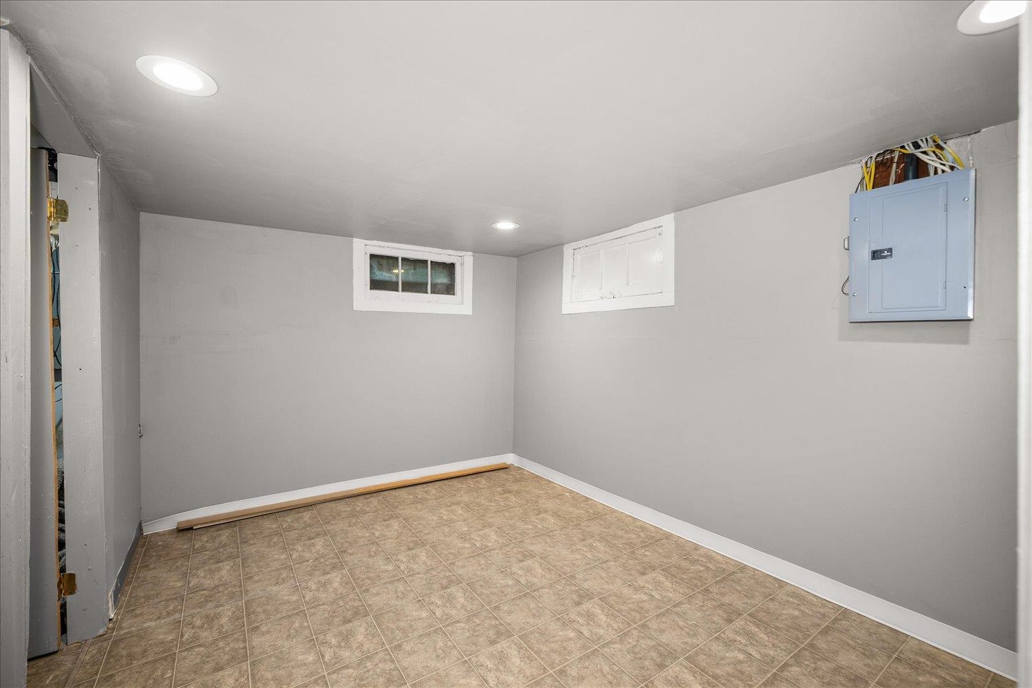 724 W PROVIDENCE Ave - Photo 13