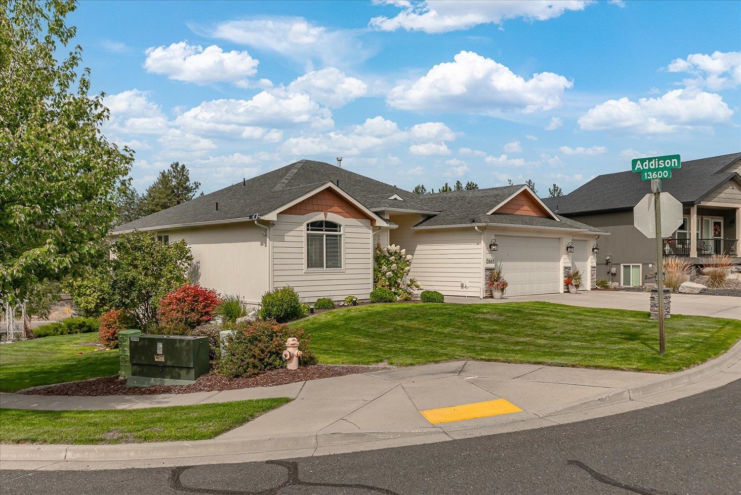 13603 N Mayfair Ln - Photo 2