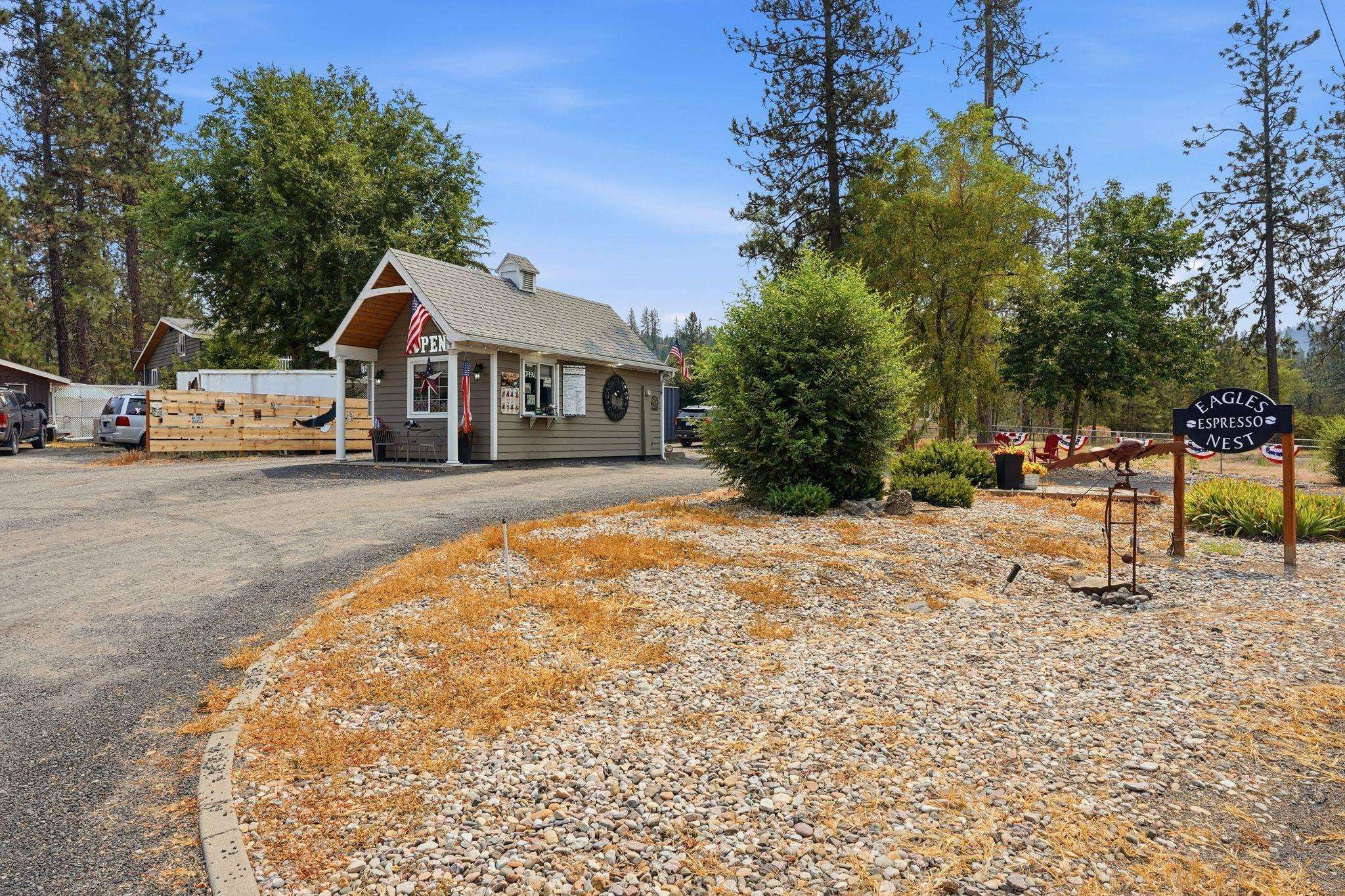 12508 N Nine Mile Rd - Photo 6