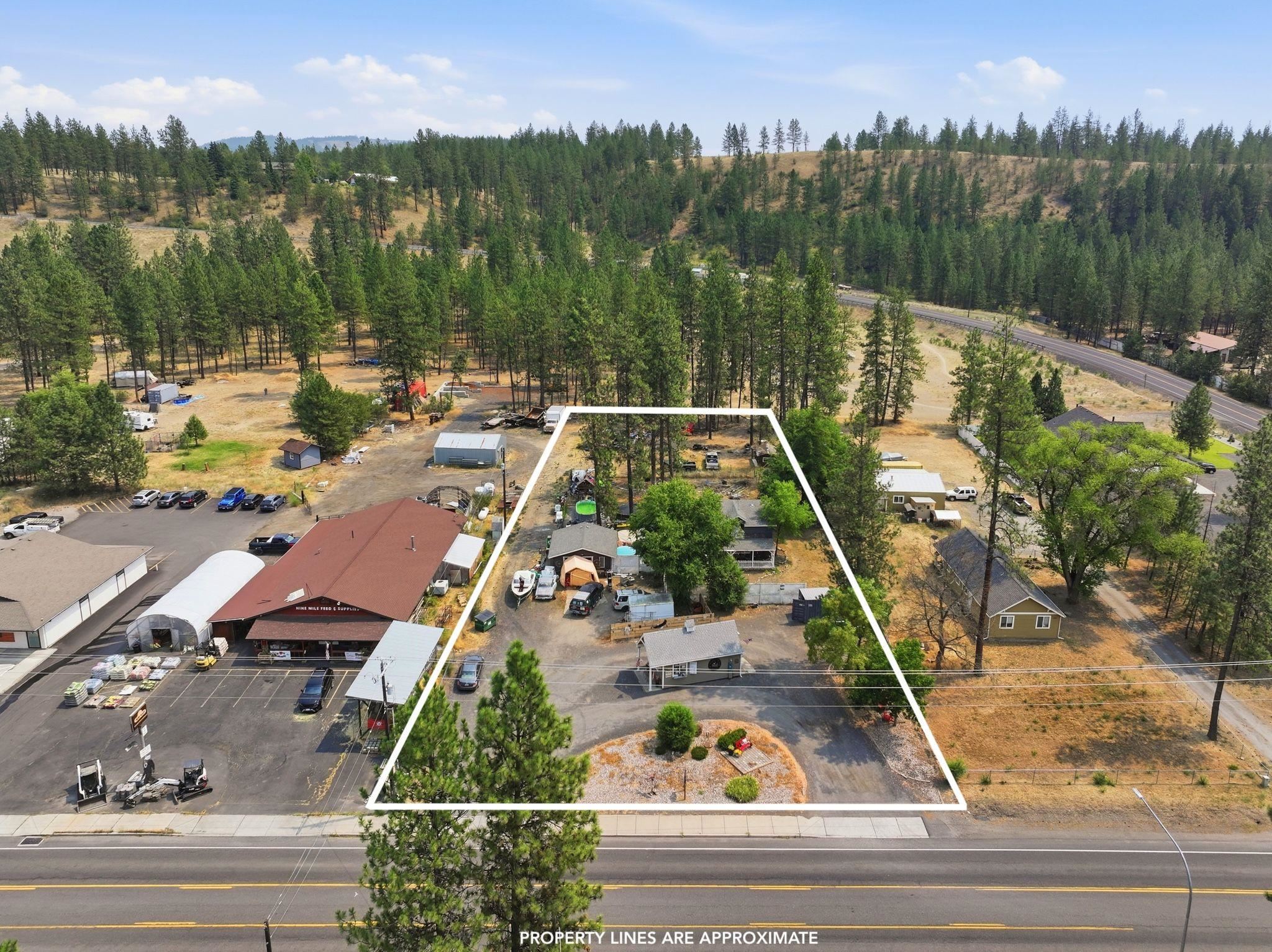 12508 N Nine Mile Rd - Photo 2