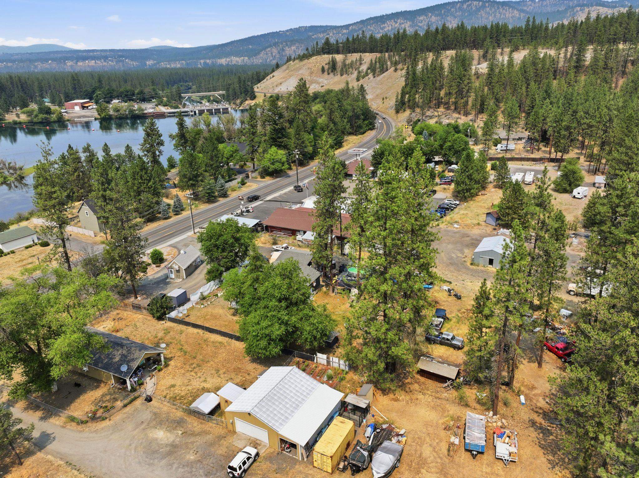 12508 N Nine Mile Rd - Photo 18