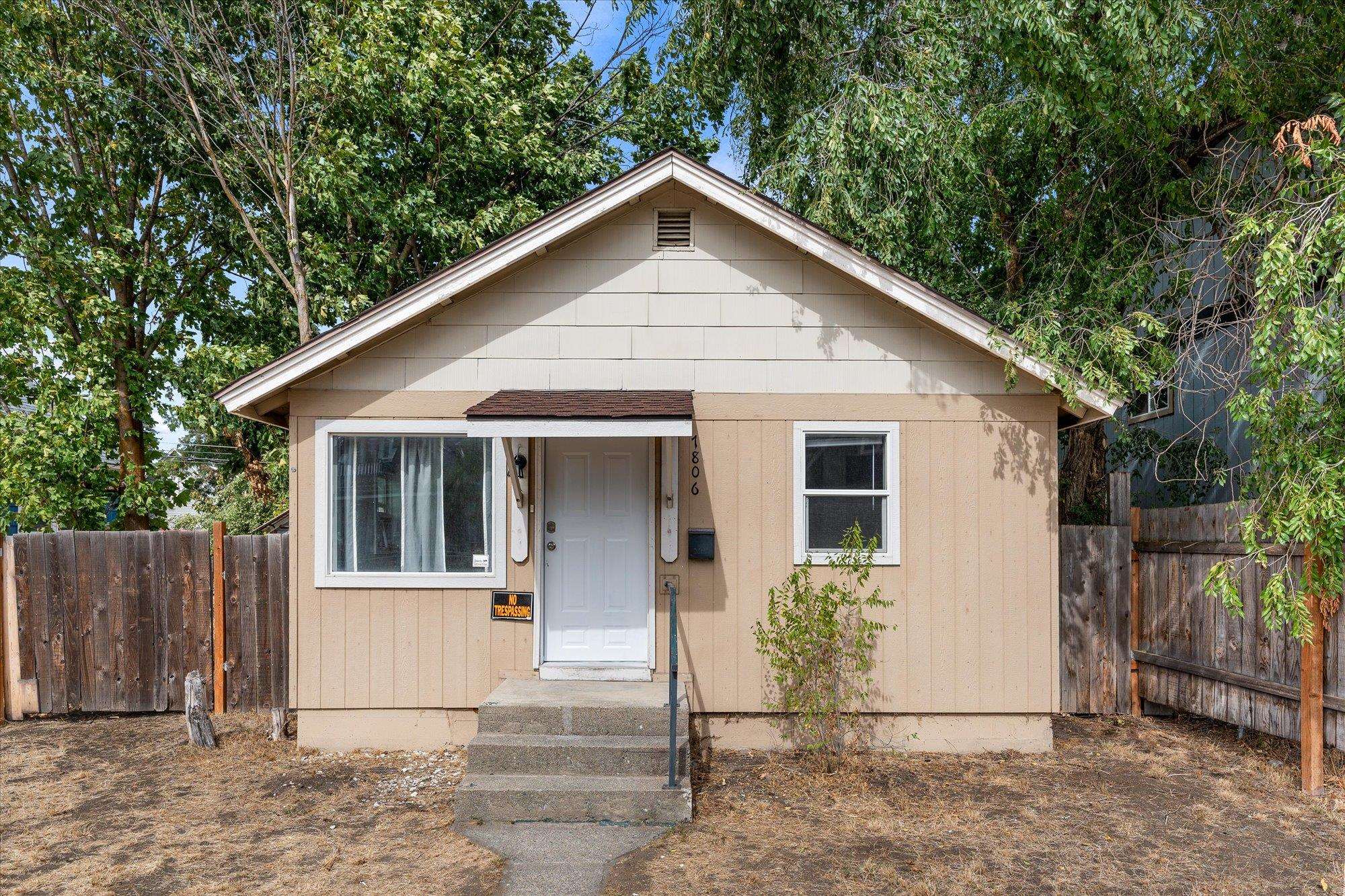 1806 W Gardner Ave - Photo 1