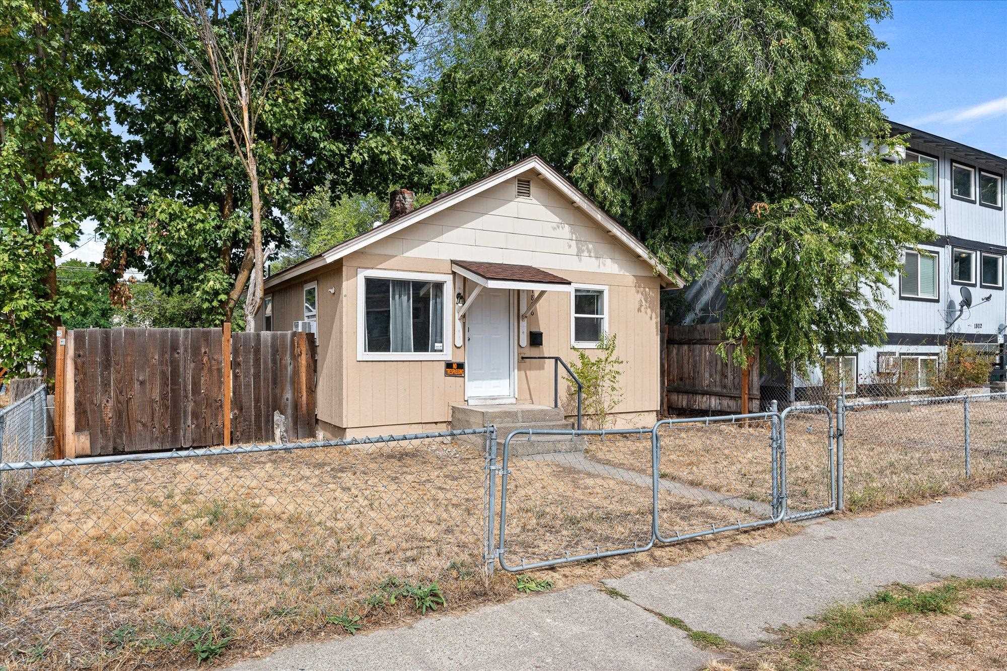 1806 W Gardner Ave - Photo 2