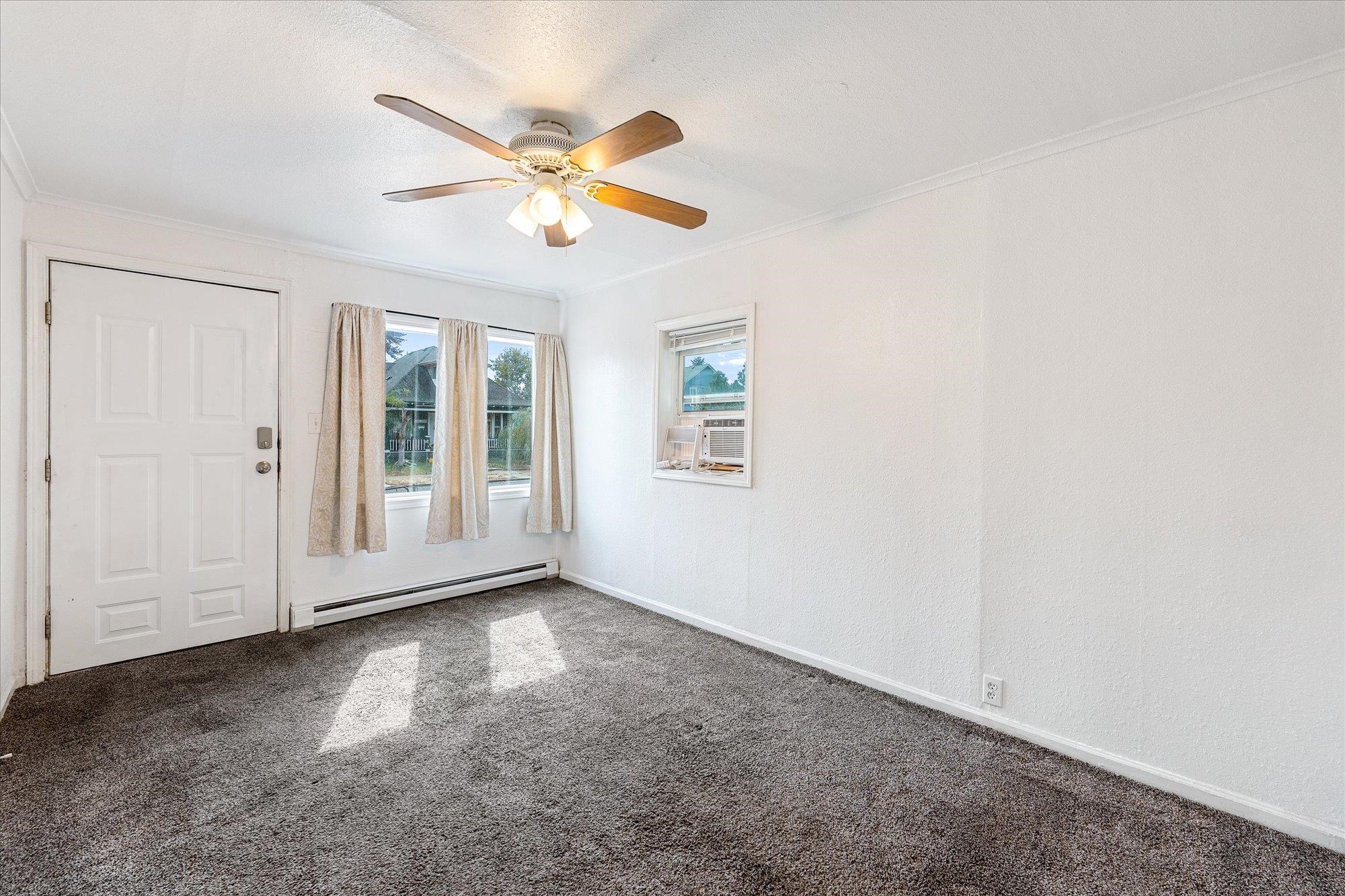 1806 W Gardner Ave - Photo 4