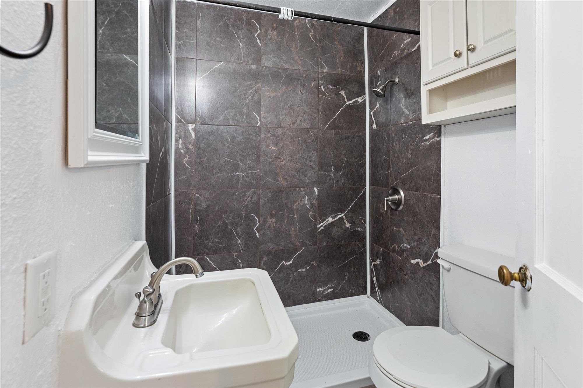 1806 W Gardner Ave - Photo 10