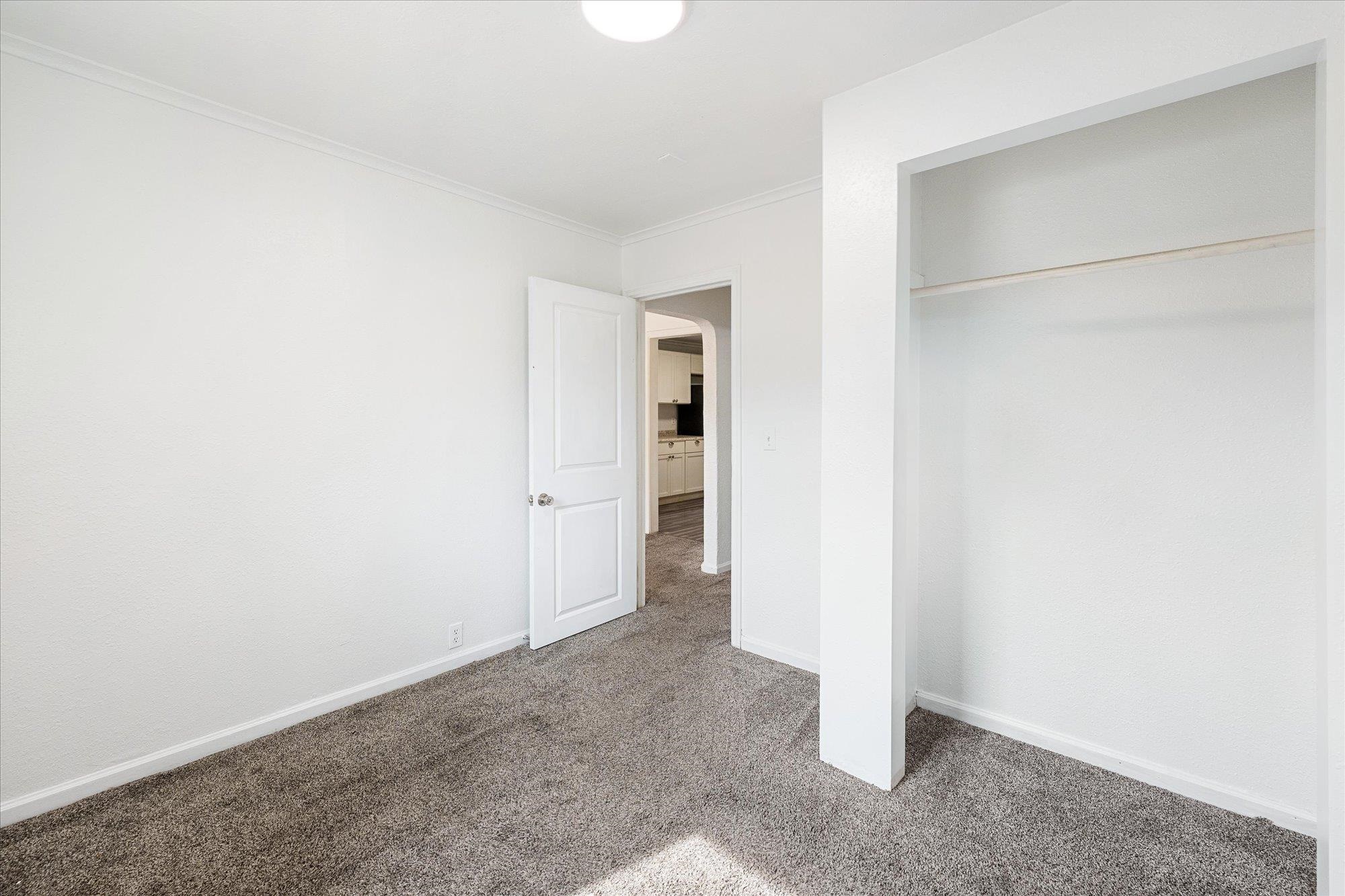 1806 W Gardner Ave - Photo 12