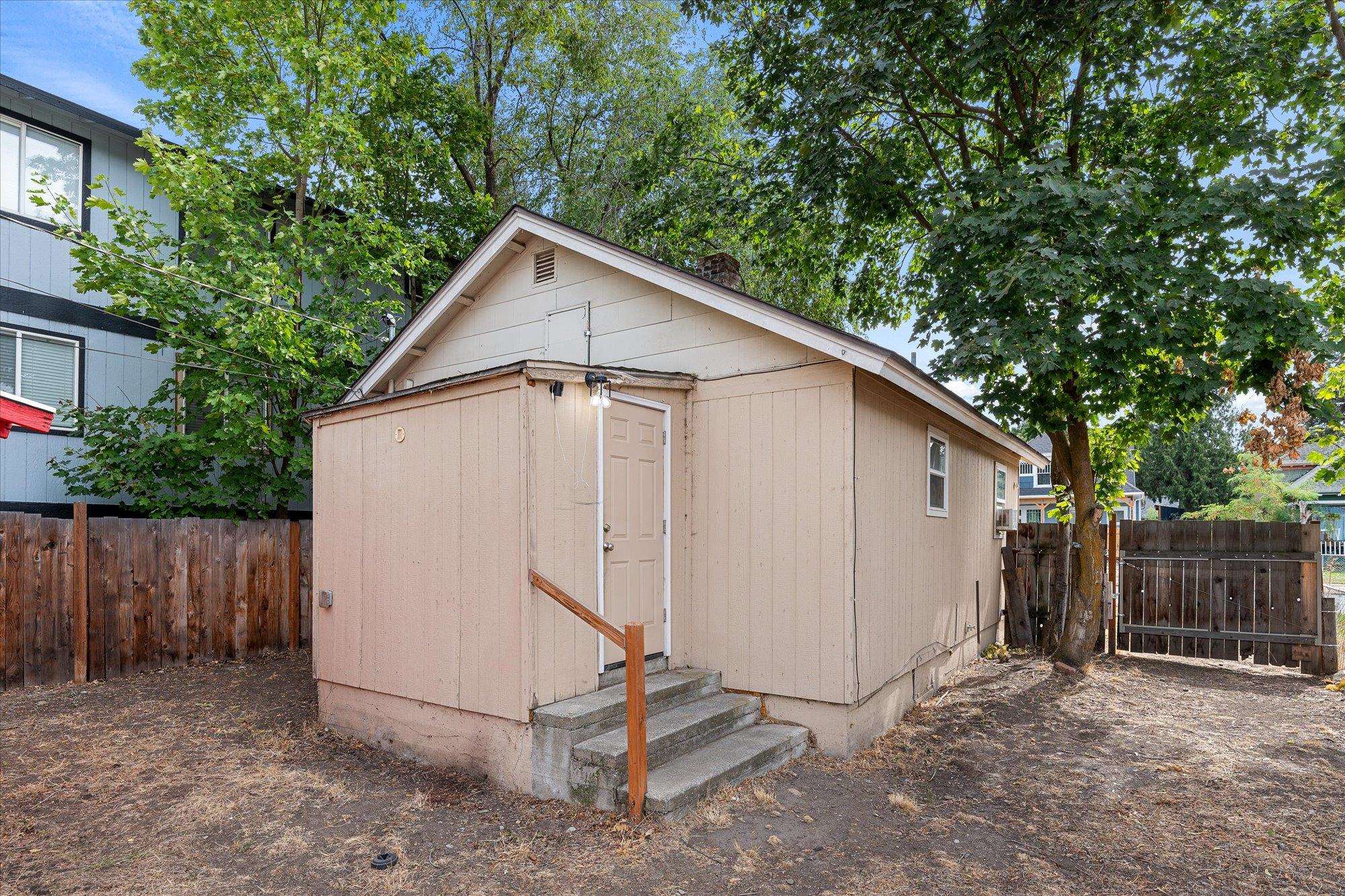 1806 W Gardner Ave - Photo 15
