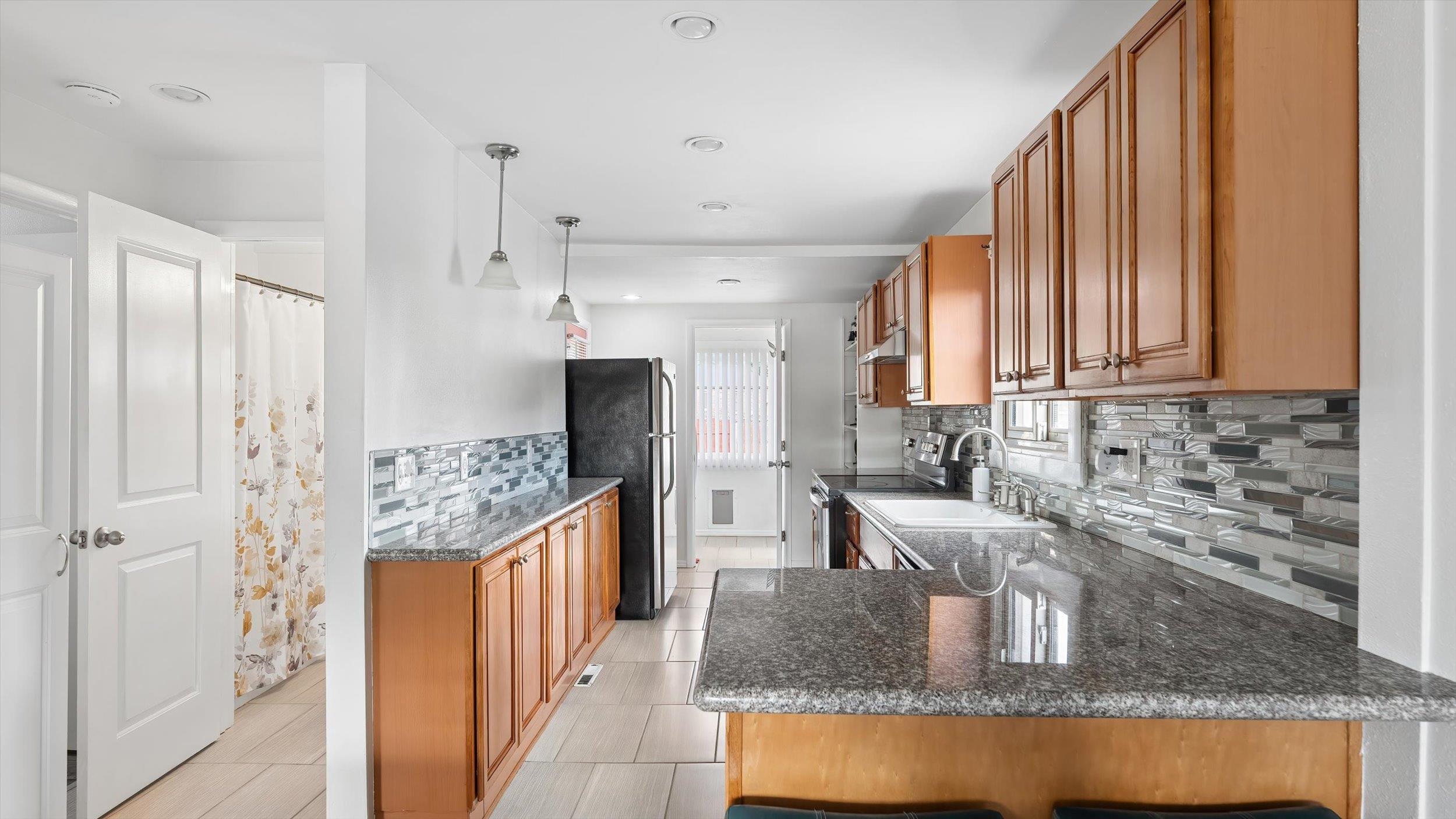 3808 N Washington St - Photo 11