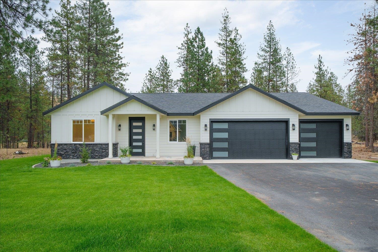 6559 Kate Dr - Photo 1