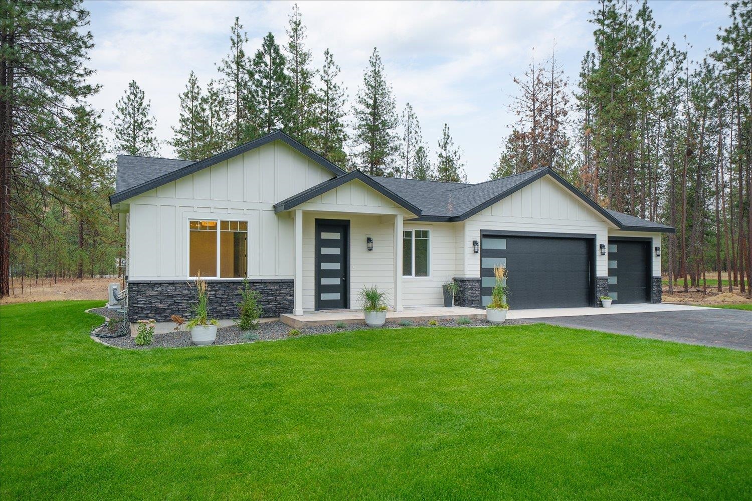 6559 Kate Dr - Photo 2