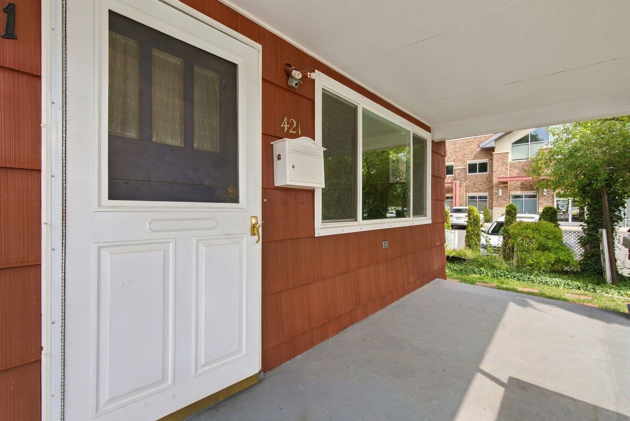 421 E 28th Ave - Photo 2