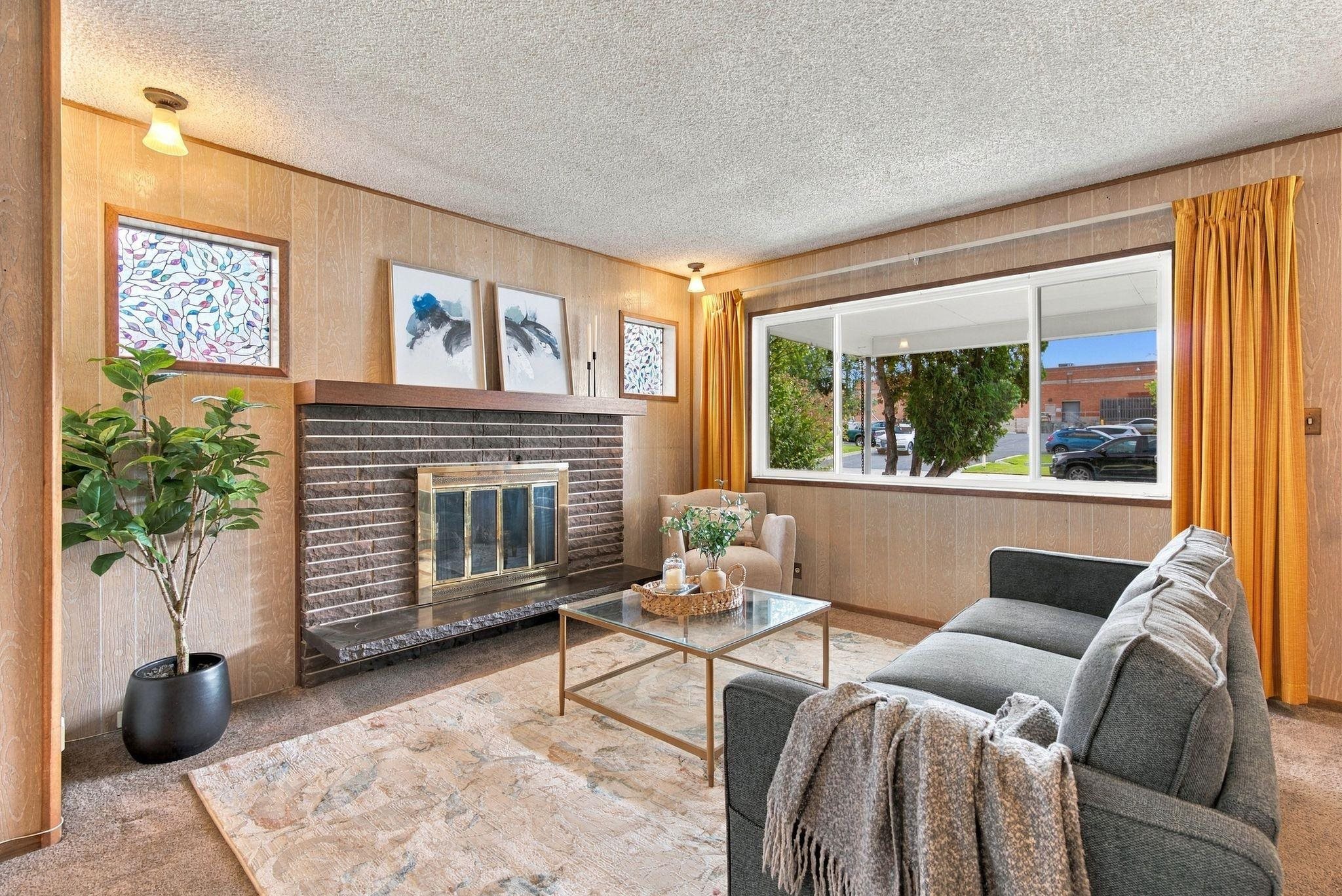 421 E 28th Ave - Photo 3